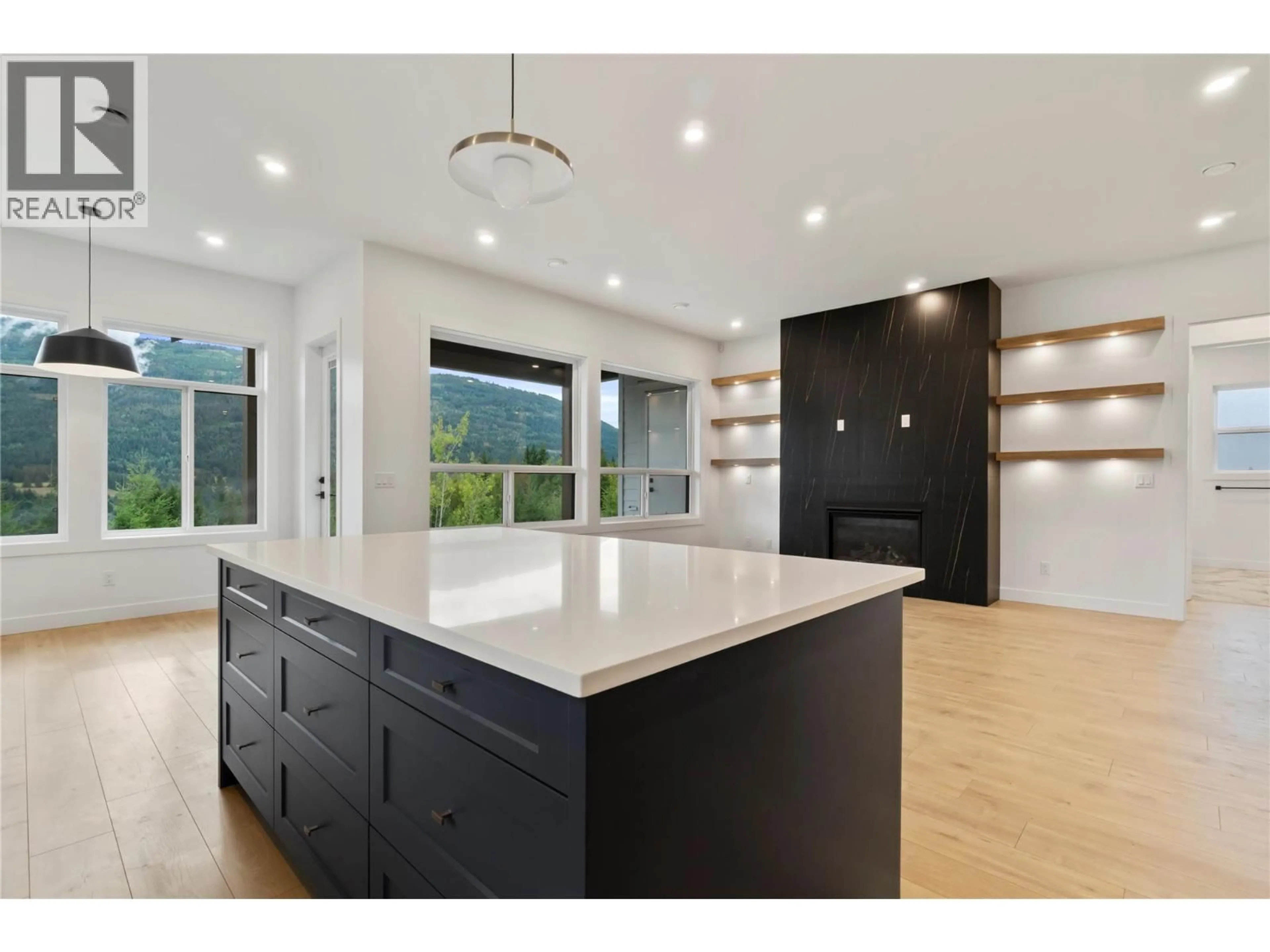 Open concept kitchen, unknown for 6900 42 STREET NORTHEAST, Salmon Arm British Columbia V0E1K0
