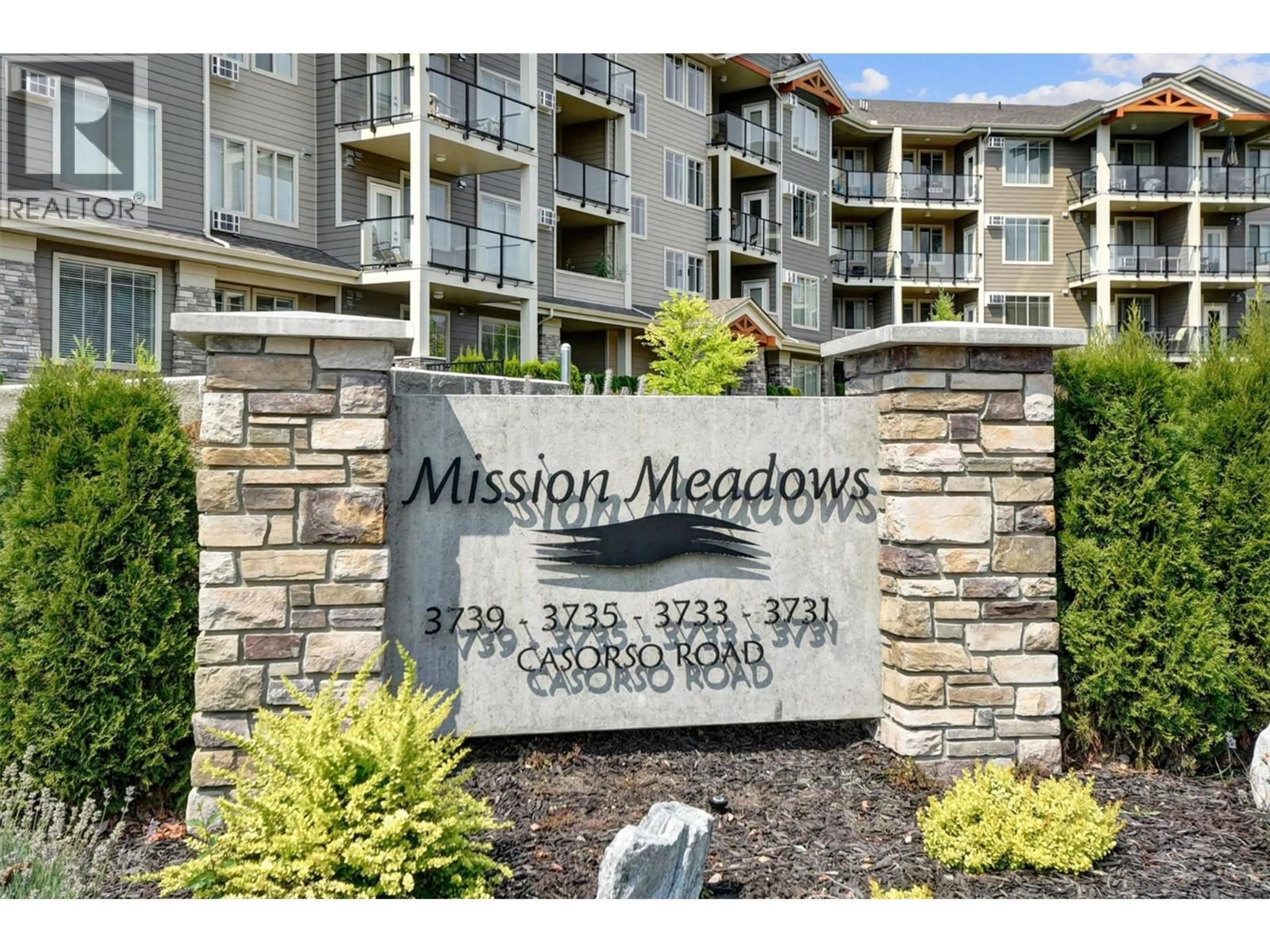 Indoor entryway for 104 - 3733 CASORSO ROAD, Kelowna British Columbia V1W5E3