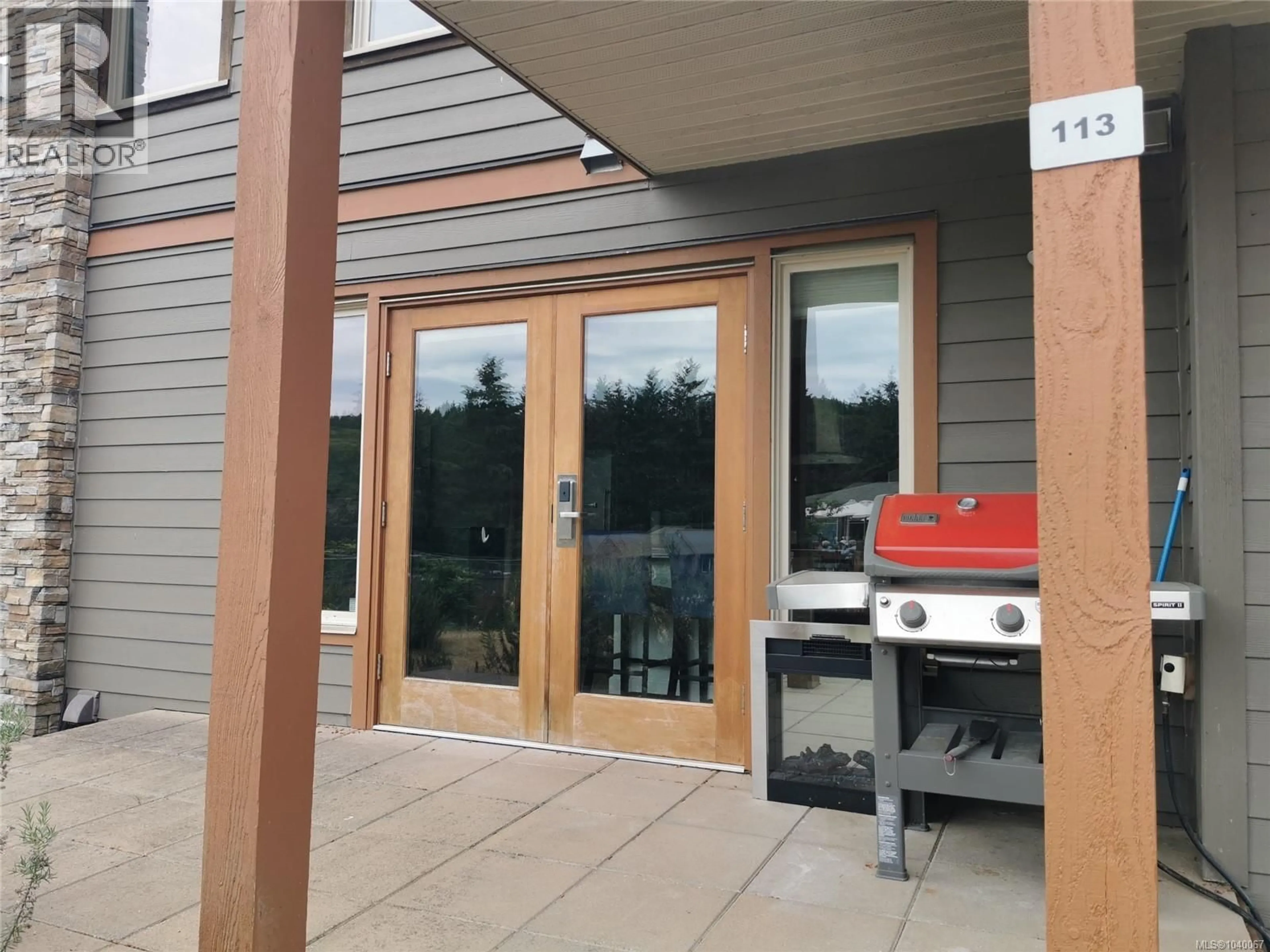 Patio, building for 13 - 494 ARBUTUS DRIVE, Mayne Island British Columbia V0N2J2