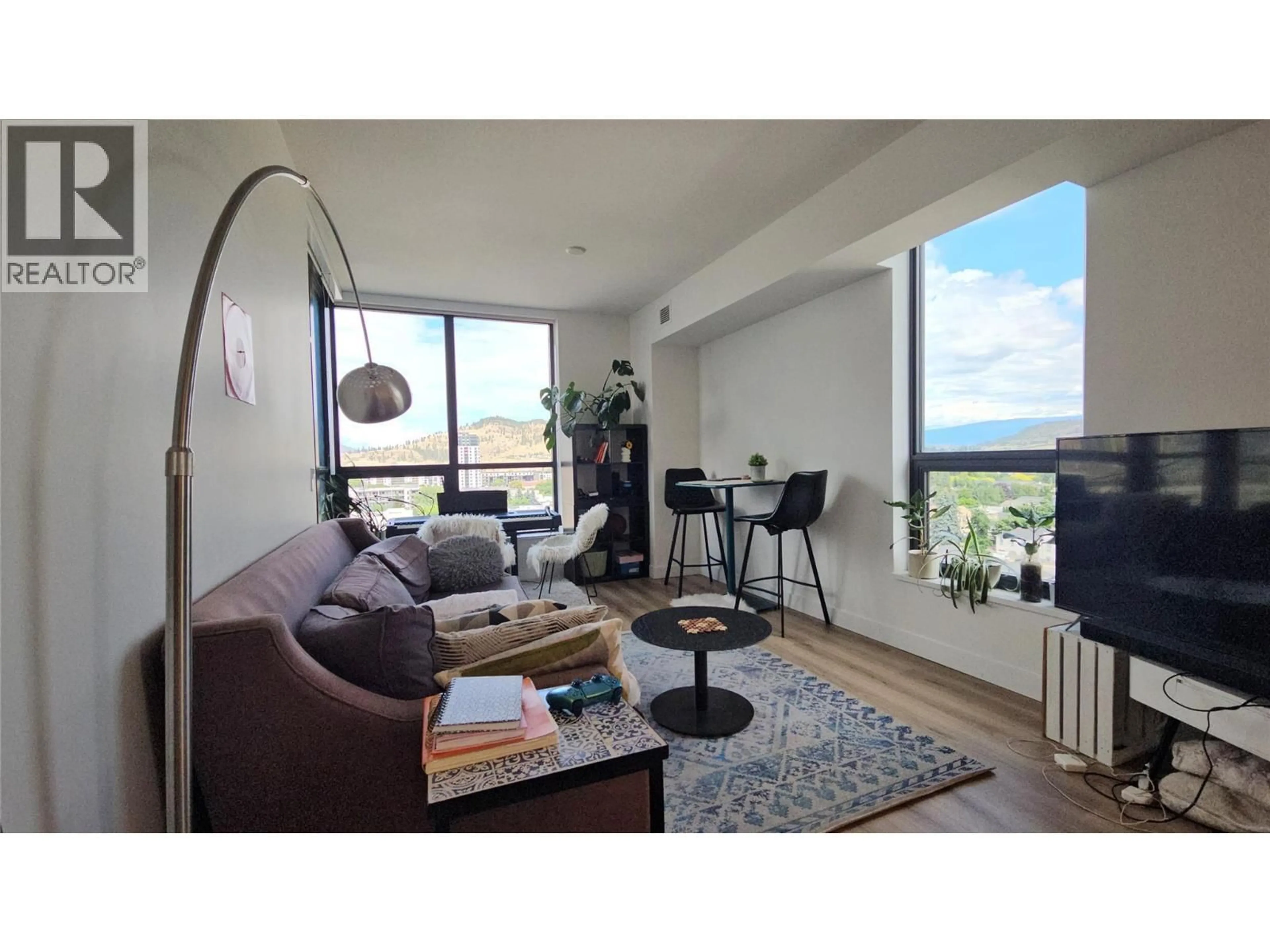 Living room with furniture, unknown for 1008 - 1488 BERTRAM STREET, Kelowna British Columbia V1Y0M6