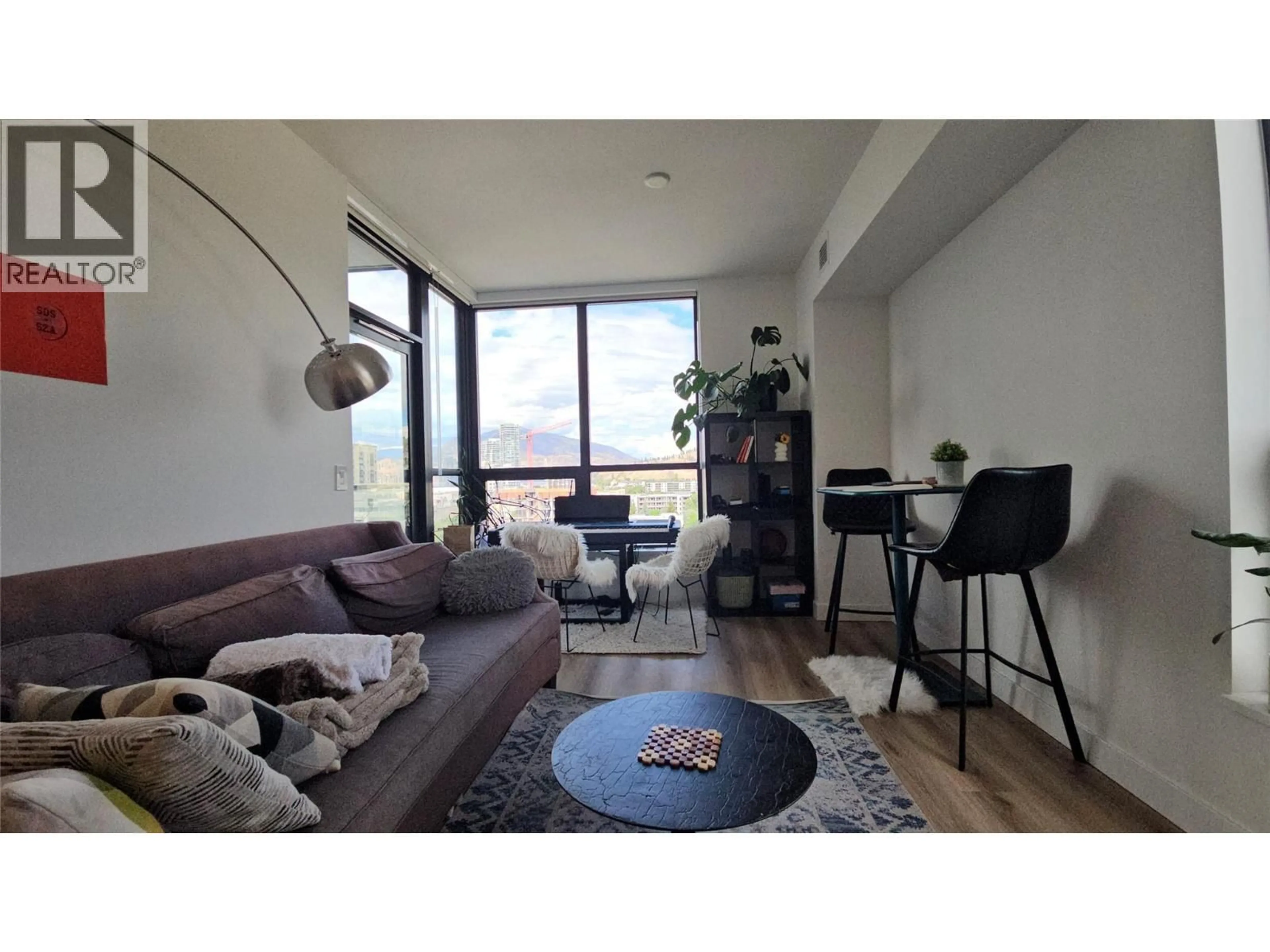 Living room with furniture, unknown for 1008 - 1488 BERTRAM STREET, Kelowna British Columbia V1Y0M6