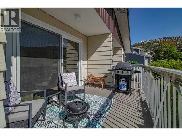 1605 CARMI AVENUE, Penticton 5