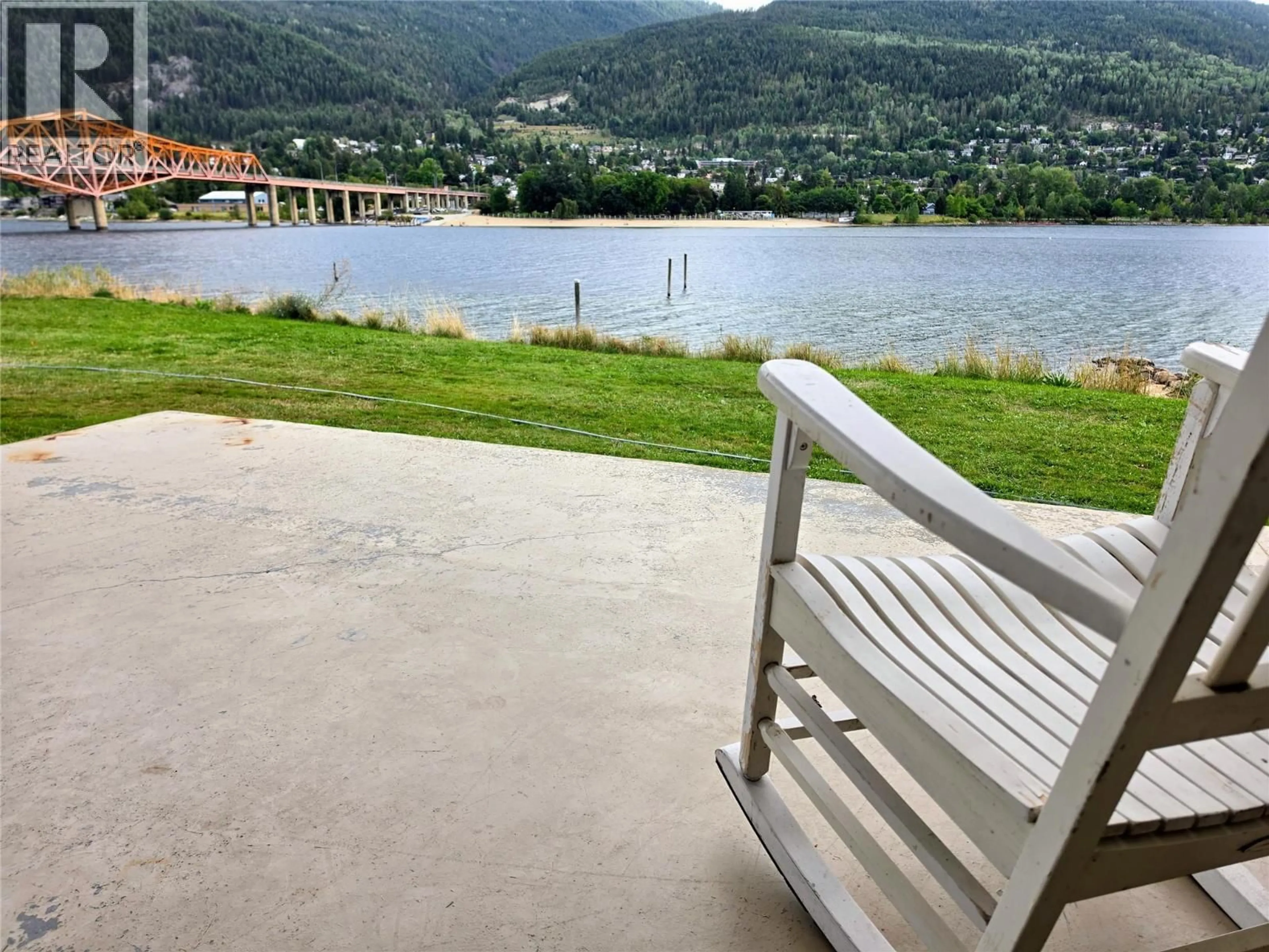 Patio, water/lake/river/ocean view for 582 VALHALLA ROAD, Nelson British Columbia V1L6M6
