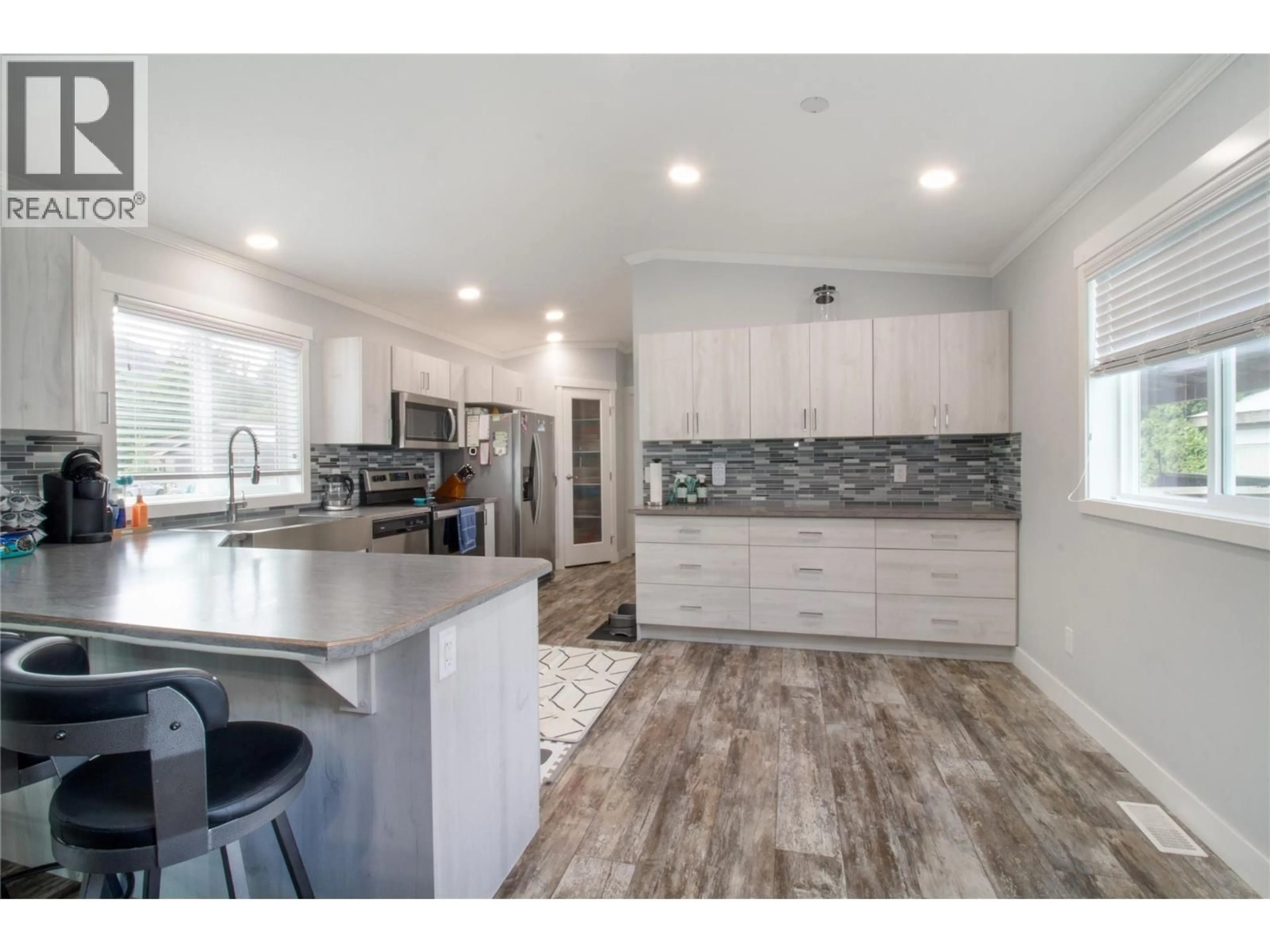 Open concept kitchen, unknown for 16 - 978 LUNDELL ROAD, Revelstoke British Columbia V0E2S0
