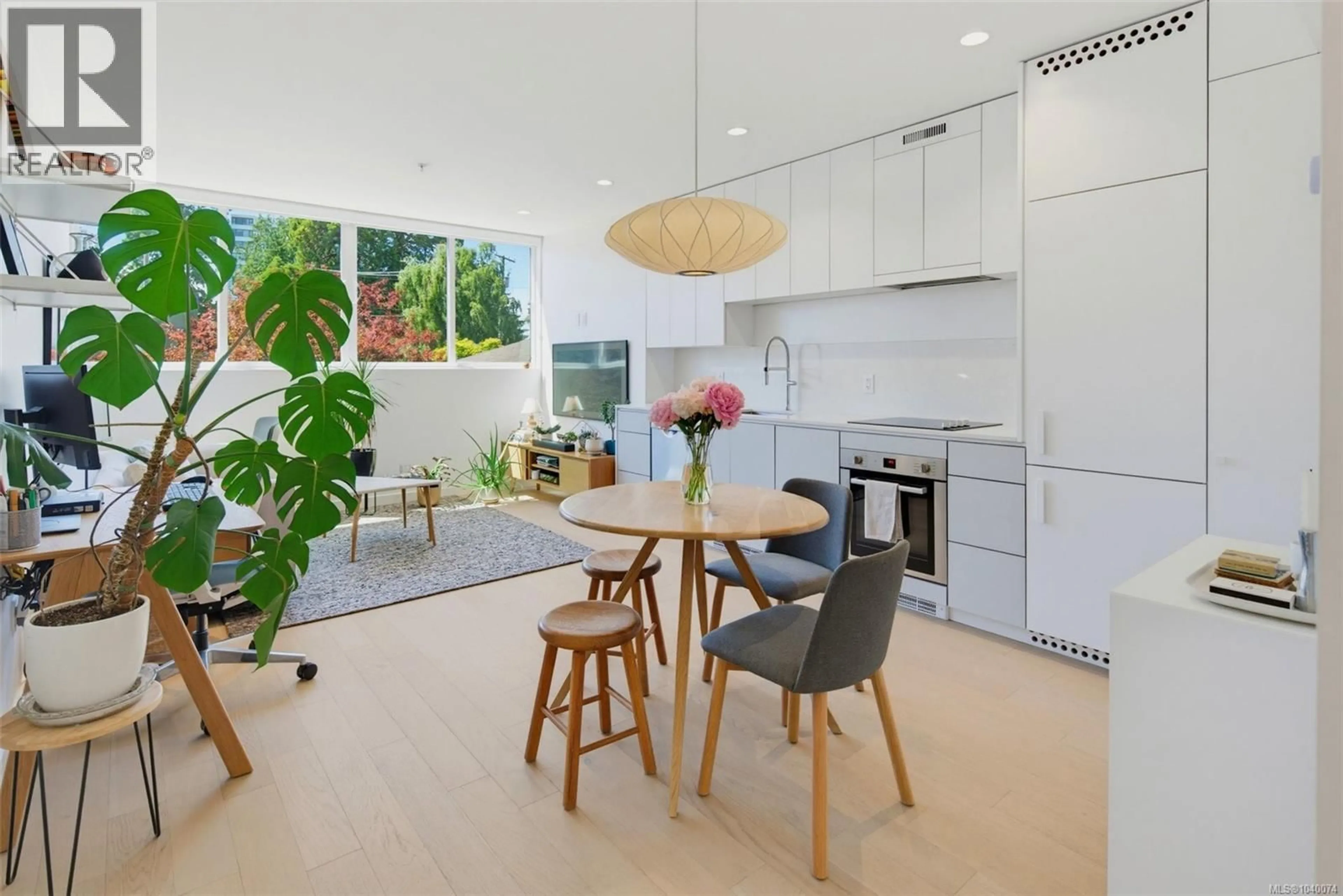 Open concept kitchen, unknown for 205 - 430 PARRY STREET, Victoria British Columbia V8V2H7