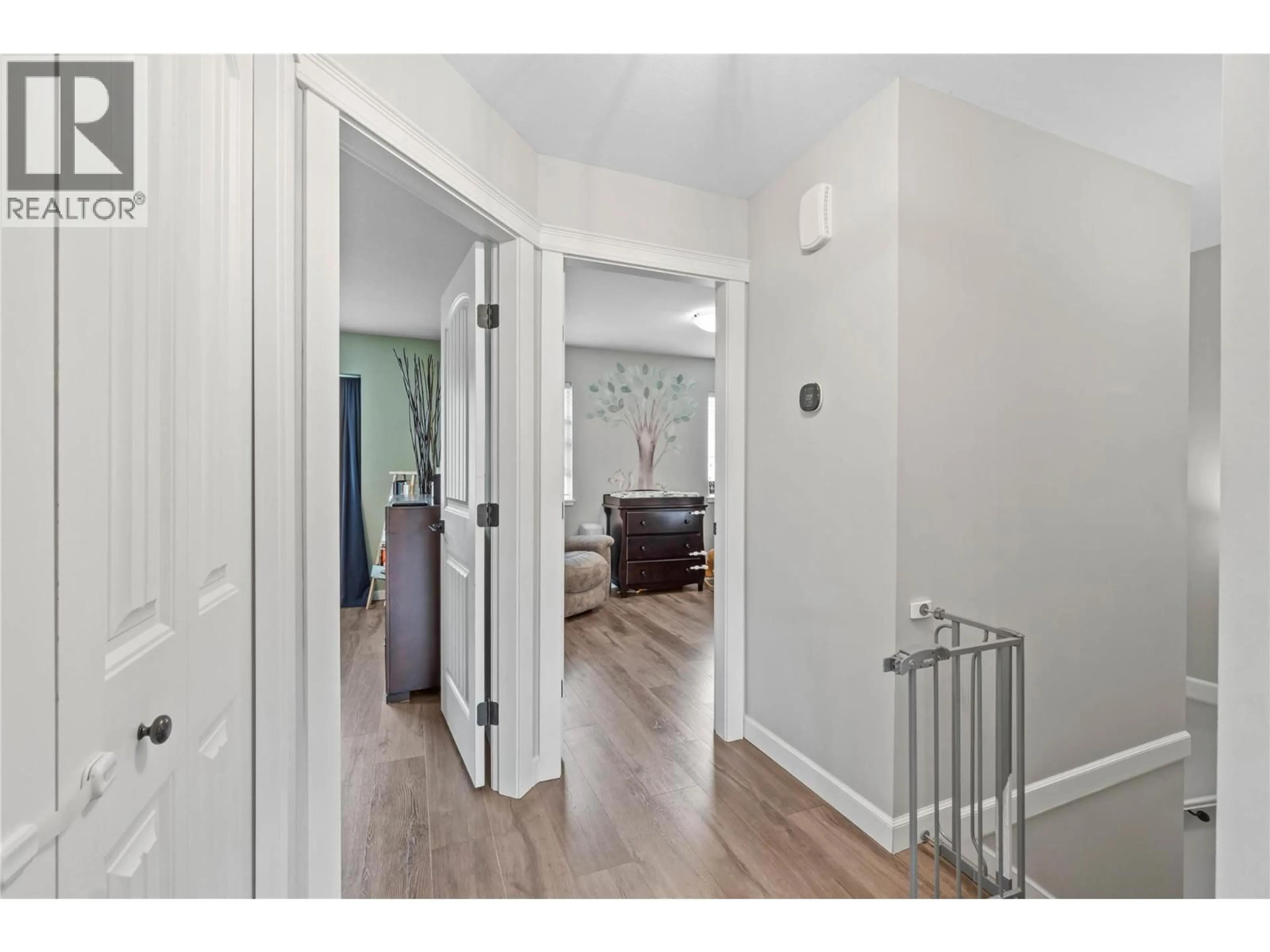 Indoor entryway for 9 - 2592 CRESTLINE STREET, Kamloops British Columbia V2B0E7
