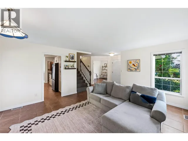 3281 JUNIPER DRIVE, Naramata 5