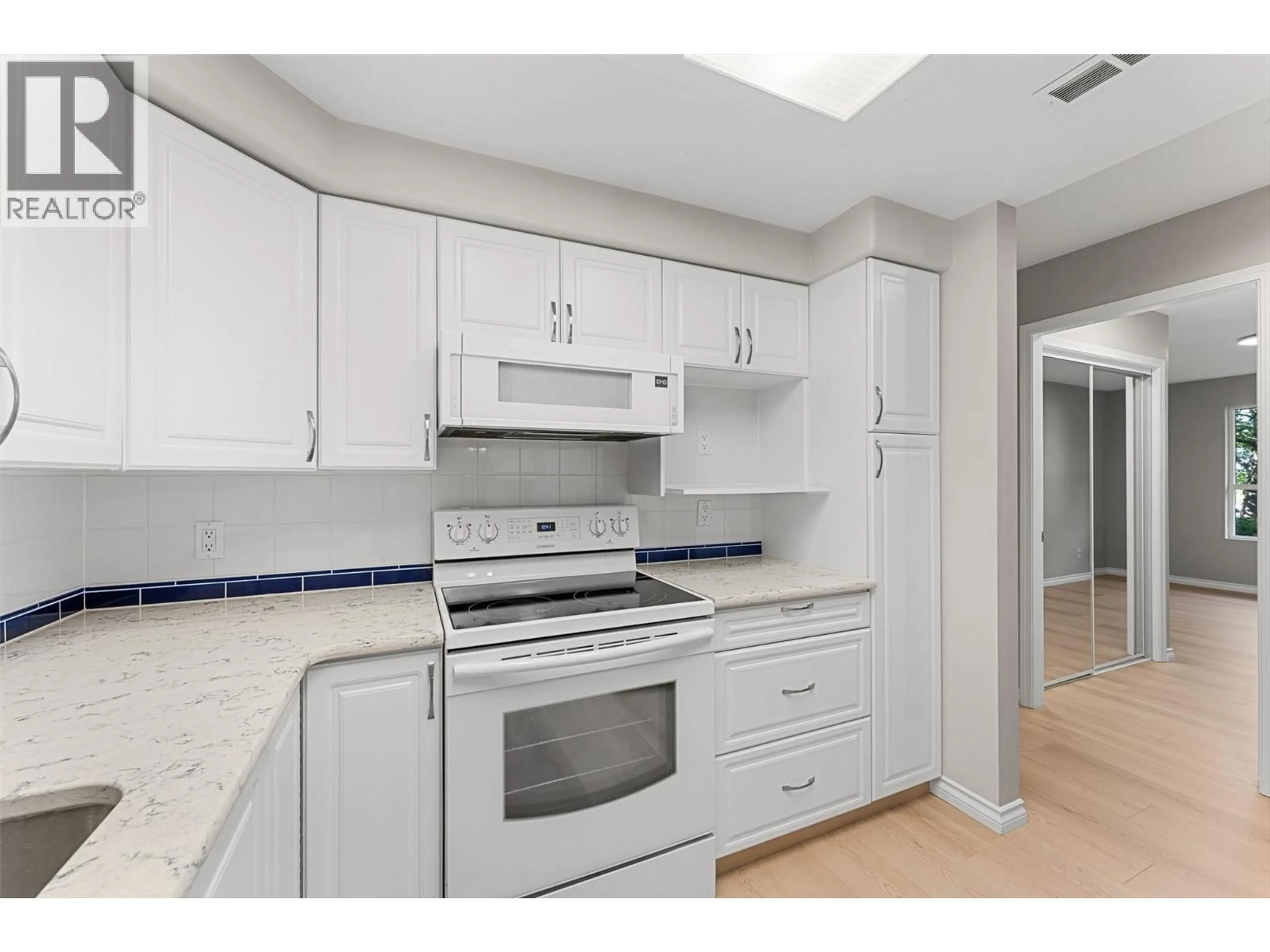 Standard kitchen, unknown for 104 - 1965 DURNIN ROAD, Kelowna British Columbia V1X7K6