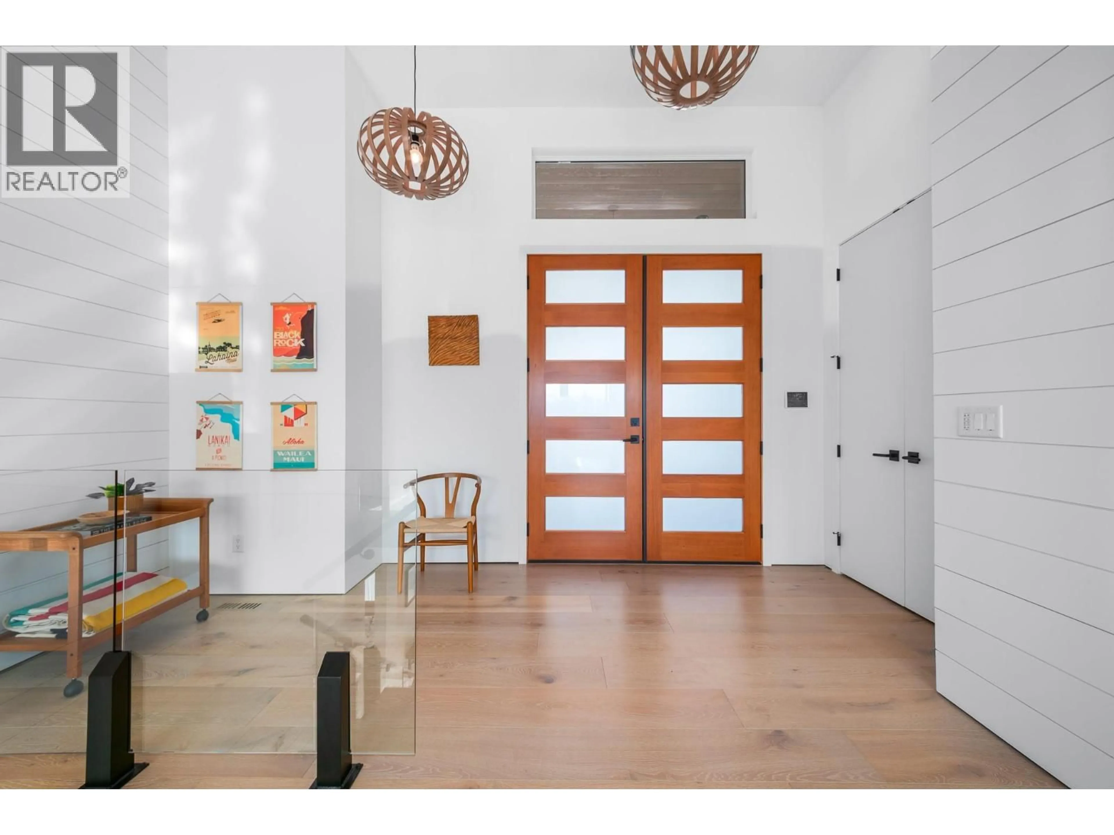 Indoor entryway for 2559 CROWN CREST DRIVE, West Kelowna British Columbia V4T3M6