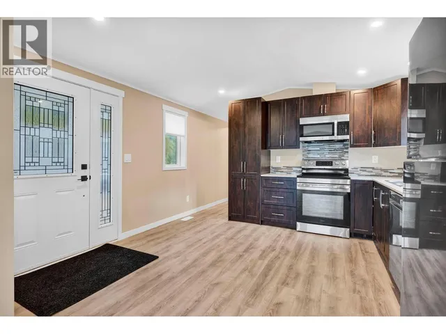 34 - 121 FERRY ROAD, Clearwater 4