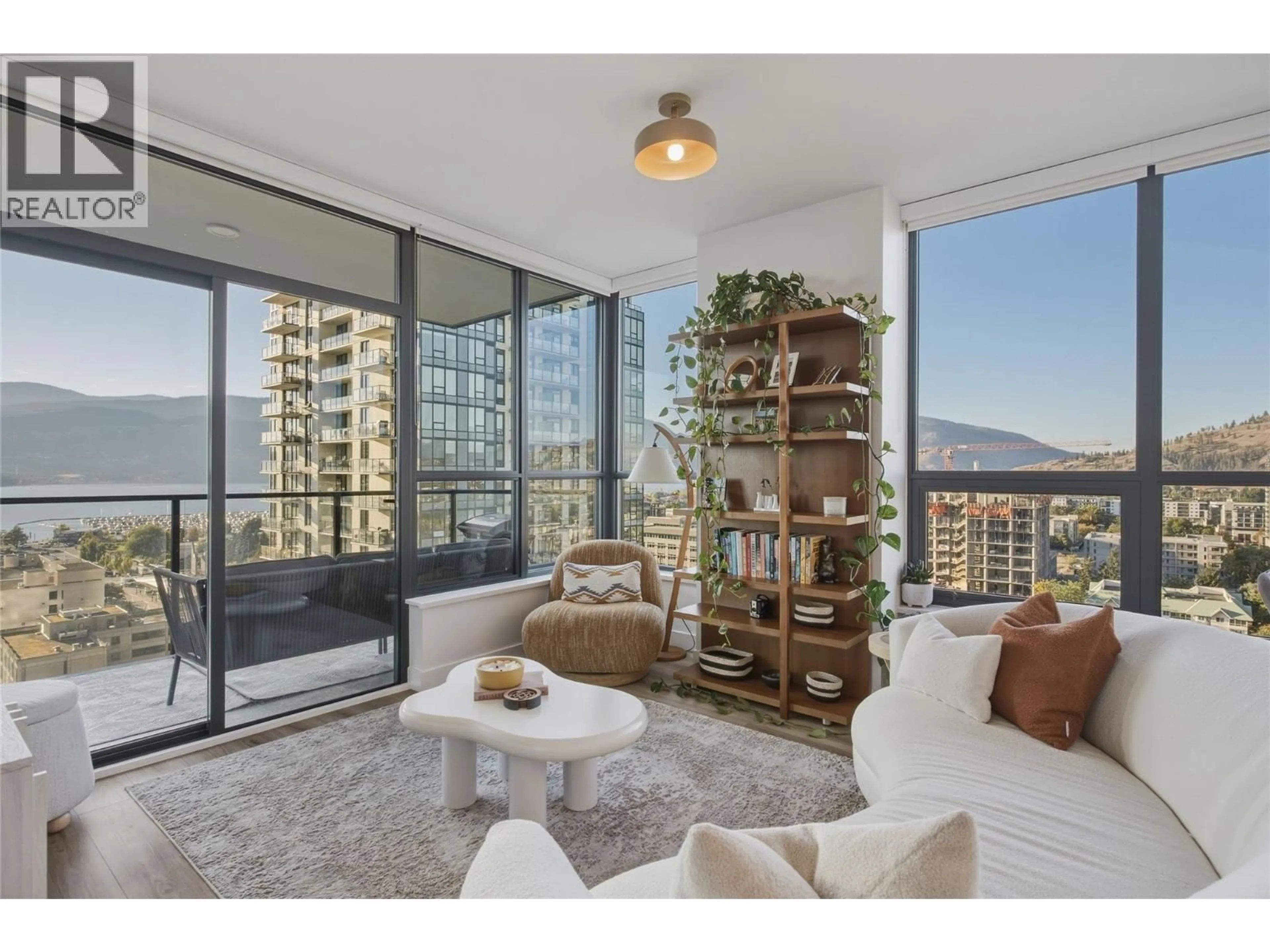Living room with furniture, unknown for 1510 - 1488 BERTRAM STREET, Kelowna British Columbia V1Y0M6