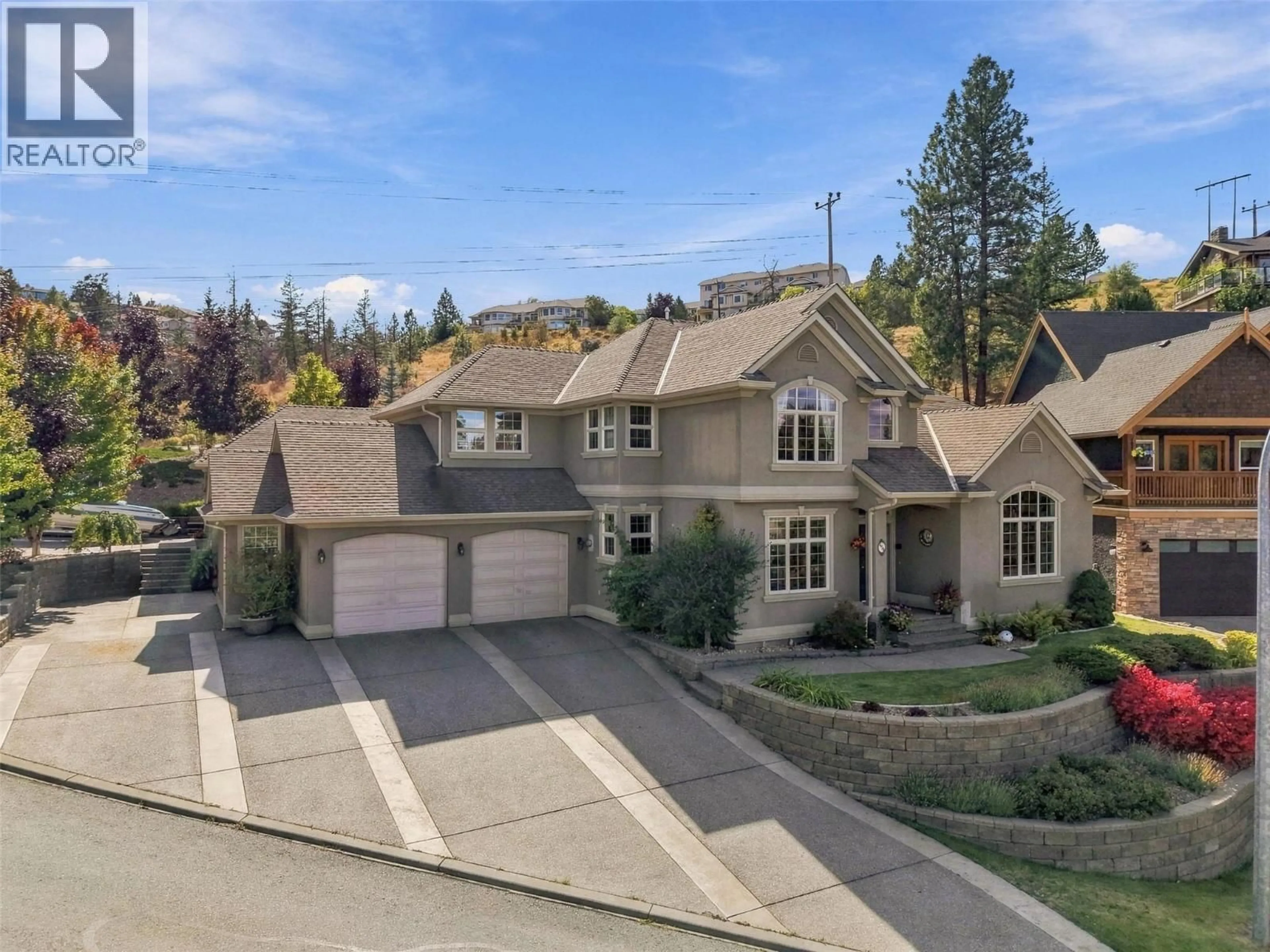 A pic from outside/outdoor area/front of a property/back of a property/a pic from drone, street for 456 AZURE PLACE, Kamloops British Columbia V2E2R1