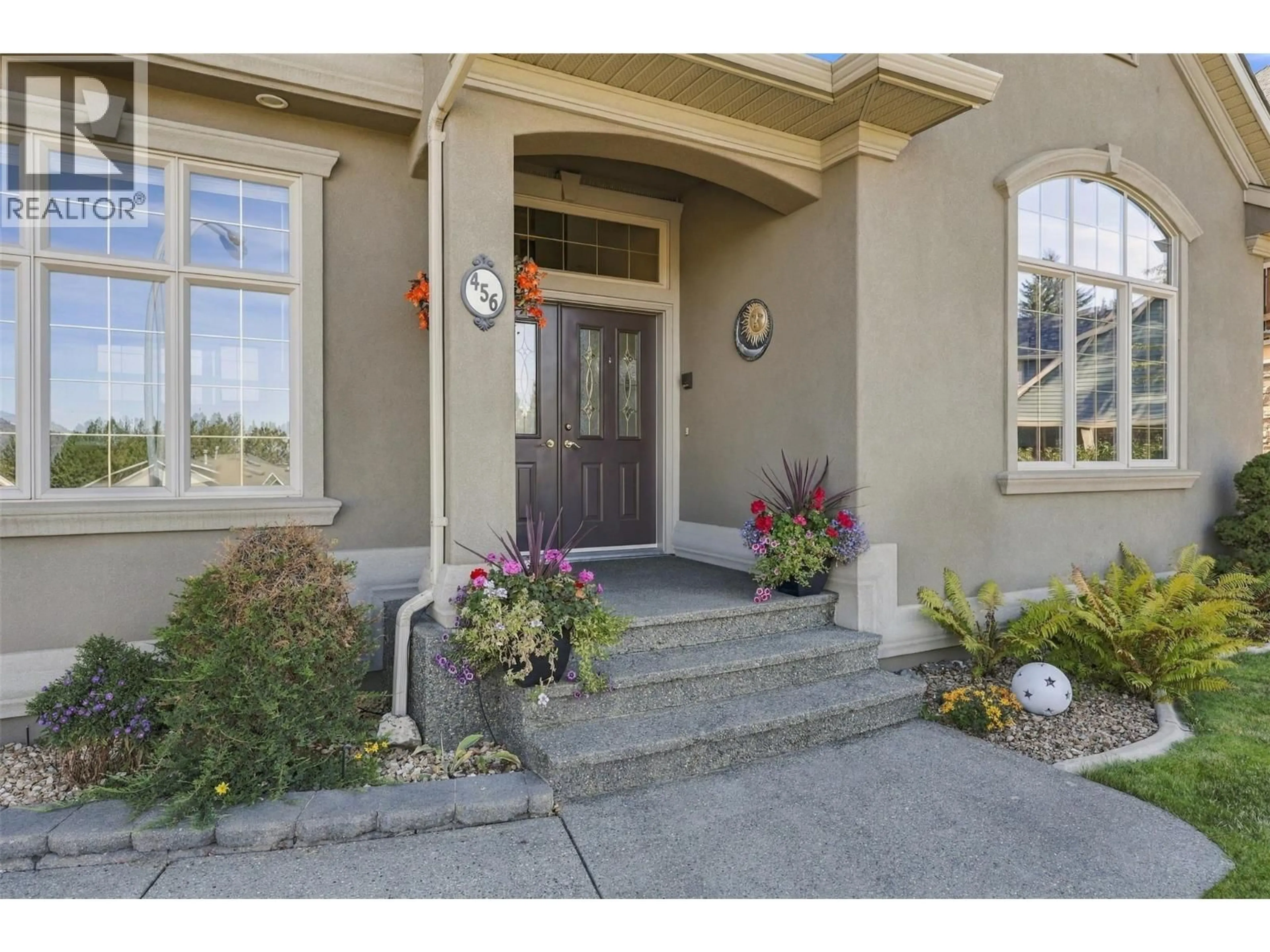 Indoor entryway for 456 AZURE PLACE, Kamloops British Columbia V2E2R1