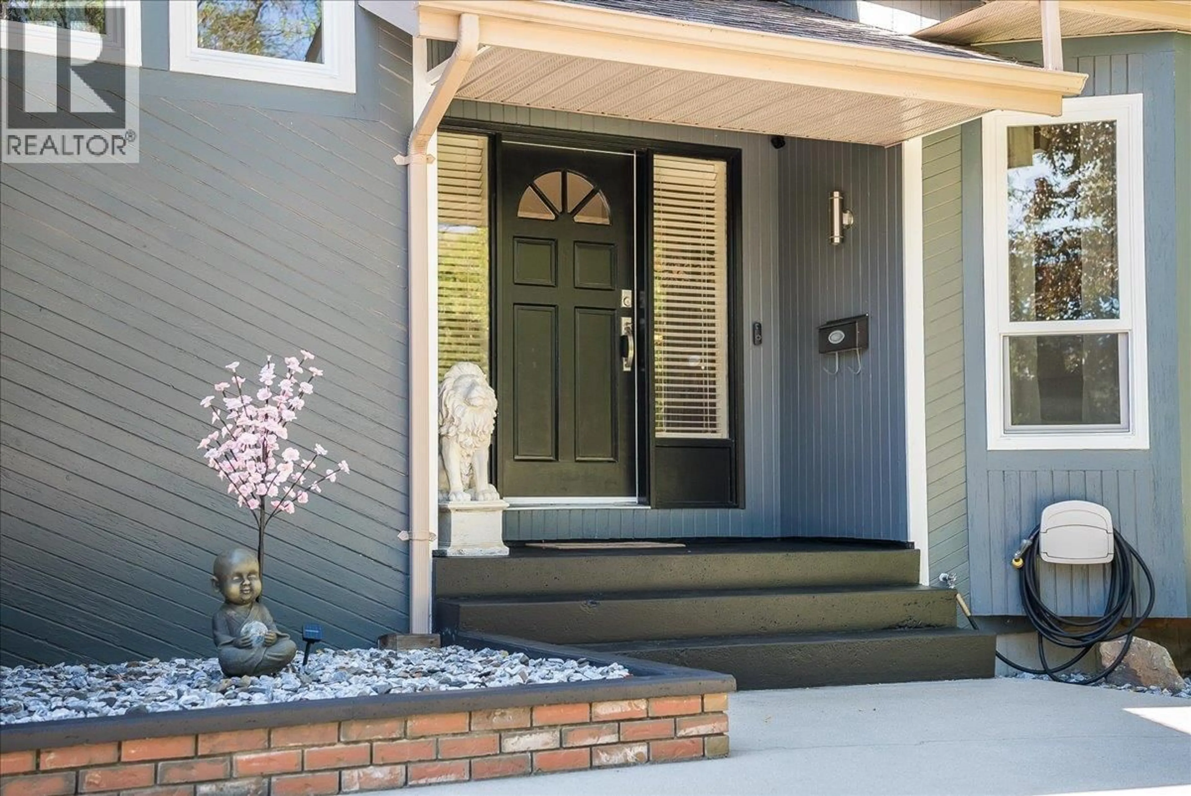 Indoor entryway for 3961 CARNATION DRIVE, Trail British Columbia V1R2X1