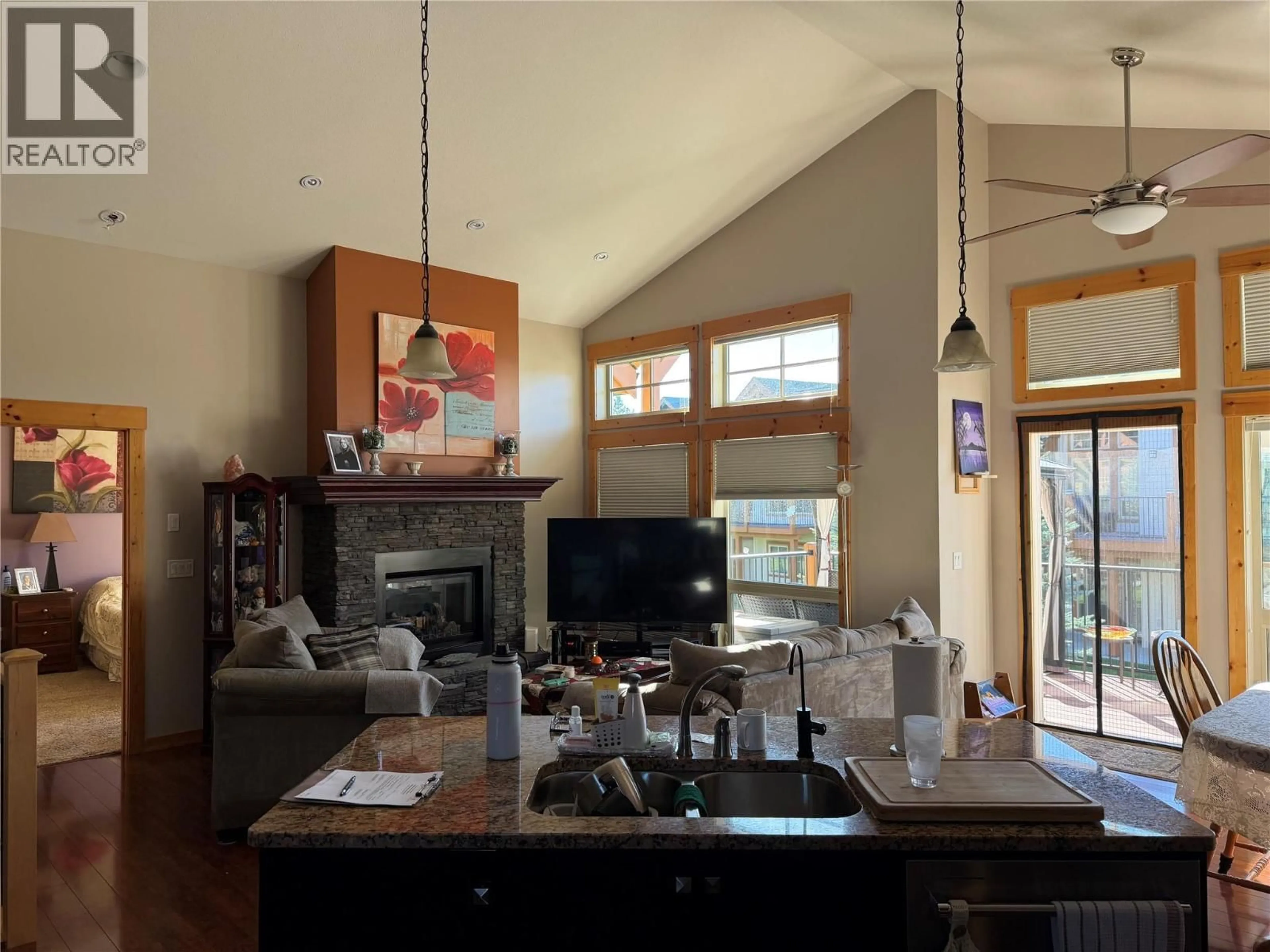 Open concept kitchen, unknown for 225 BOULDER CREEK OTHER NORTH, Cranbrook British Columbia V1C0B4
