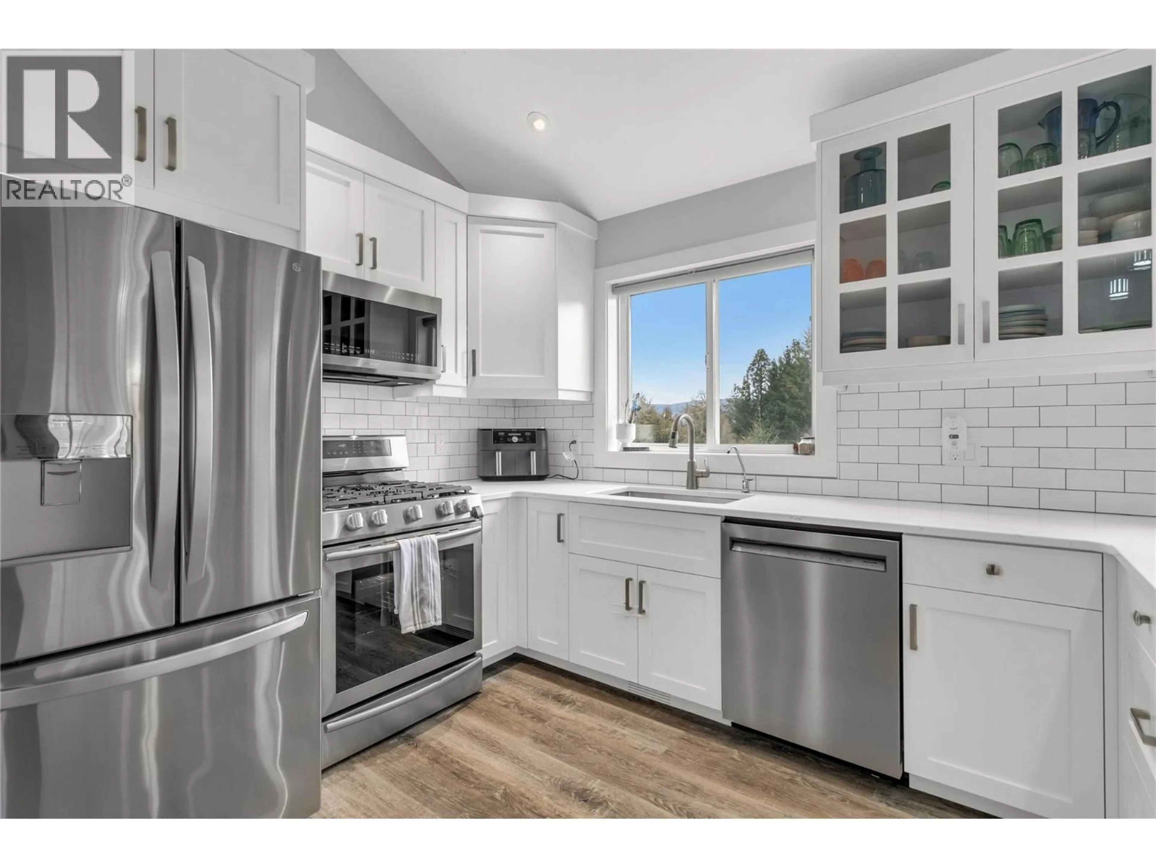 Open concept kitchen, ceramic/tile floor for 3819 GLEN CANYON DRIVE, West Kelowna British Columbia V4T2P7