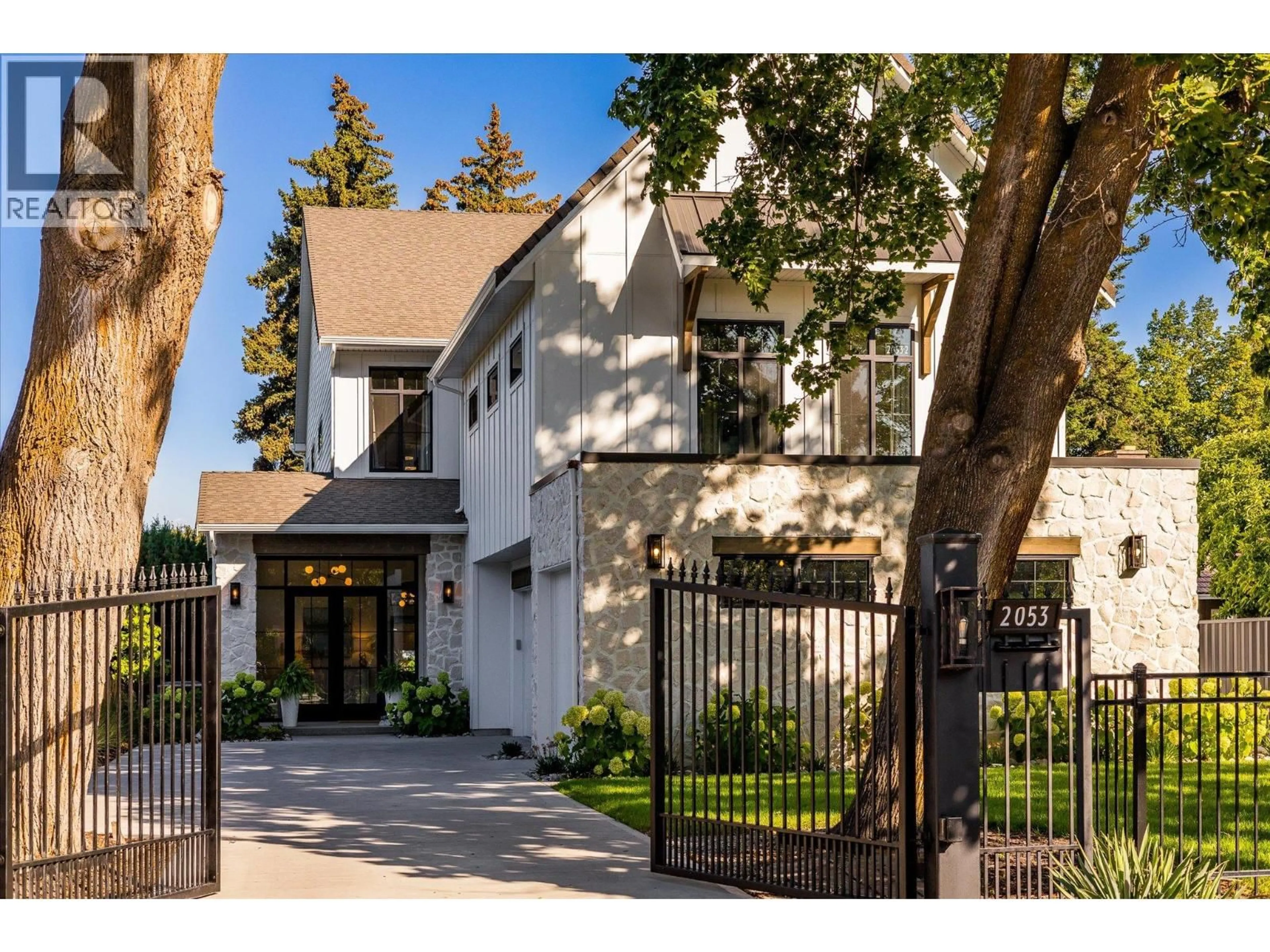 Unknown for 2053 LONG STREET, Kelowna British Columbia V1Y1L3