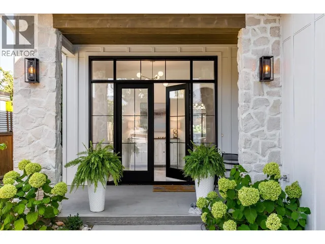 2053 LONG STREET, Kelowna 5