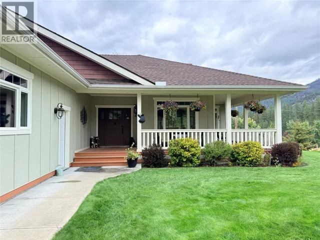 190 1ST AVENUE, Christina Lake 3