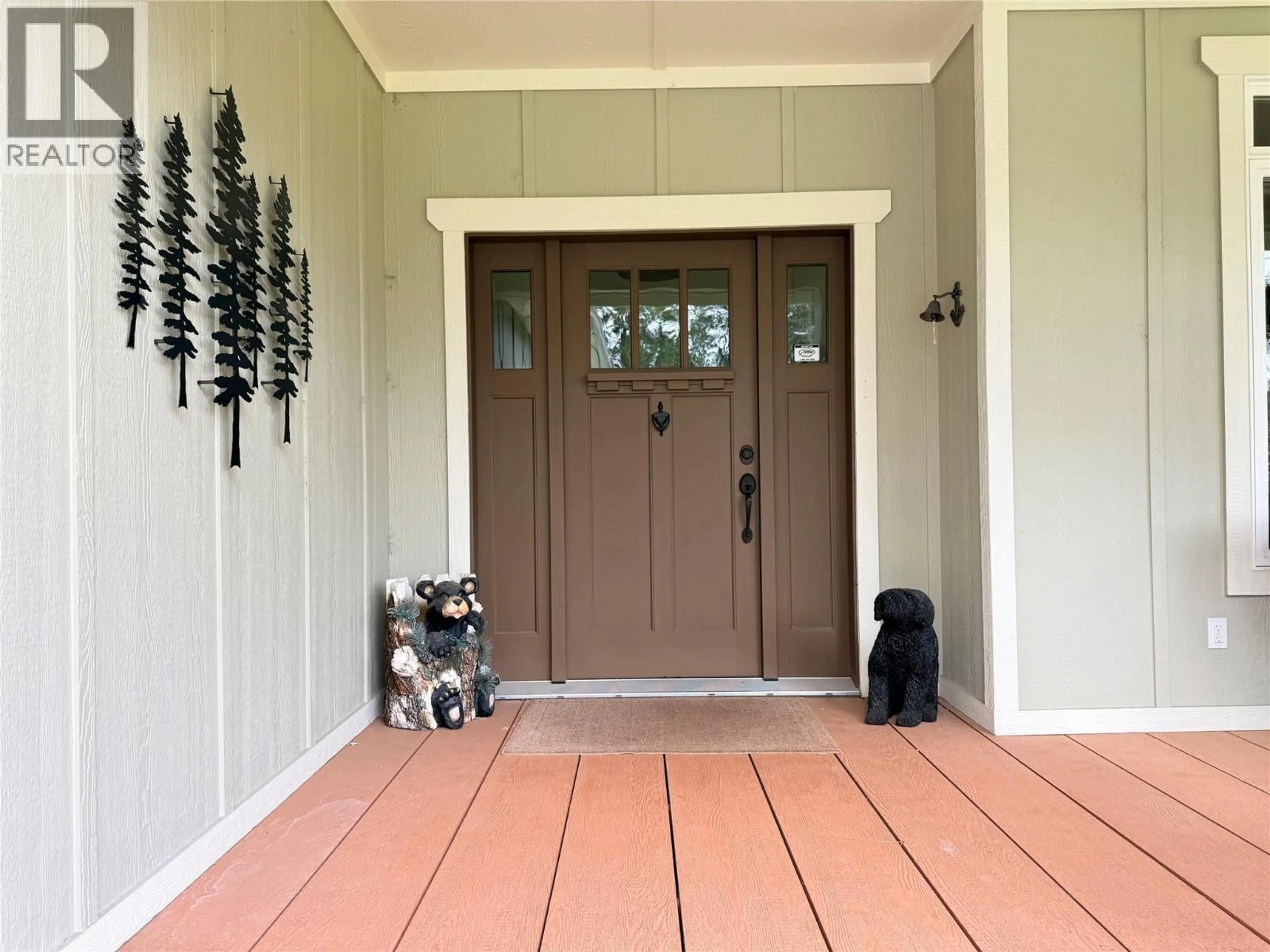 Indoor entryway for 190 1ST AVENUE, Christina Lake British Columbia V0H1E0