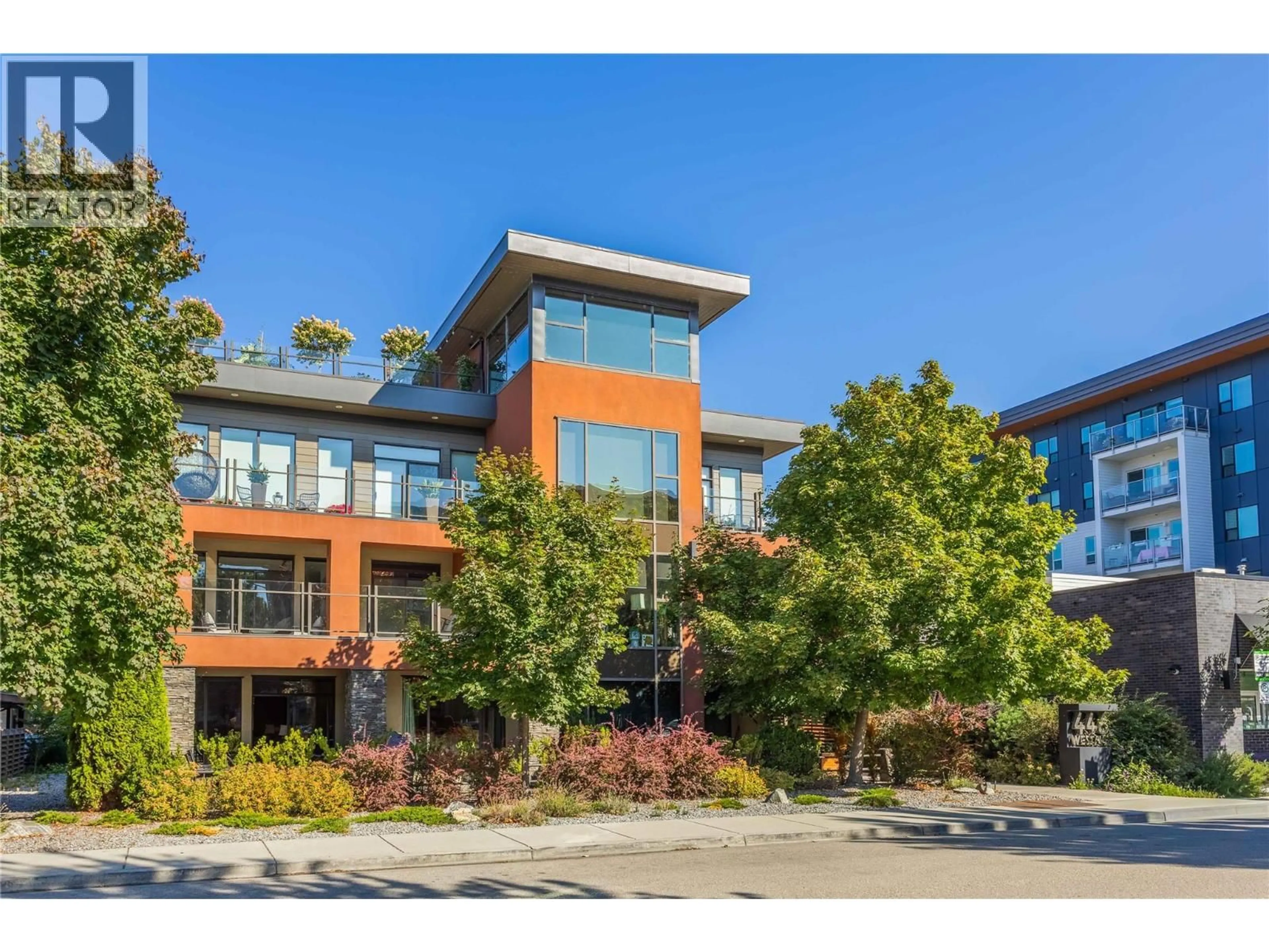 Unknown for 102 - 446 WEST AVENUE, Kelowna British Columbia V1Y4Z2