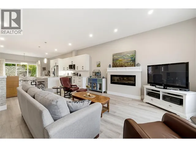 9 - 2810 15 AVENUE NORTHEAST, Salmon Arm 3