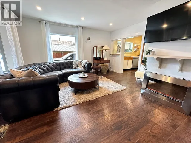 396 BURTON AVENUE, Princeton 5