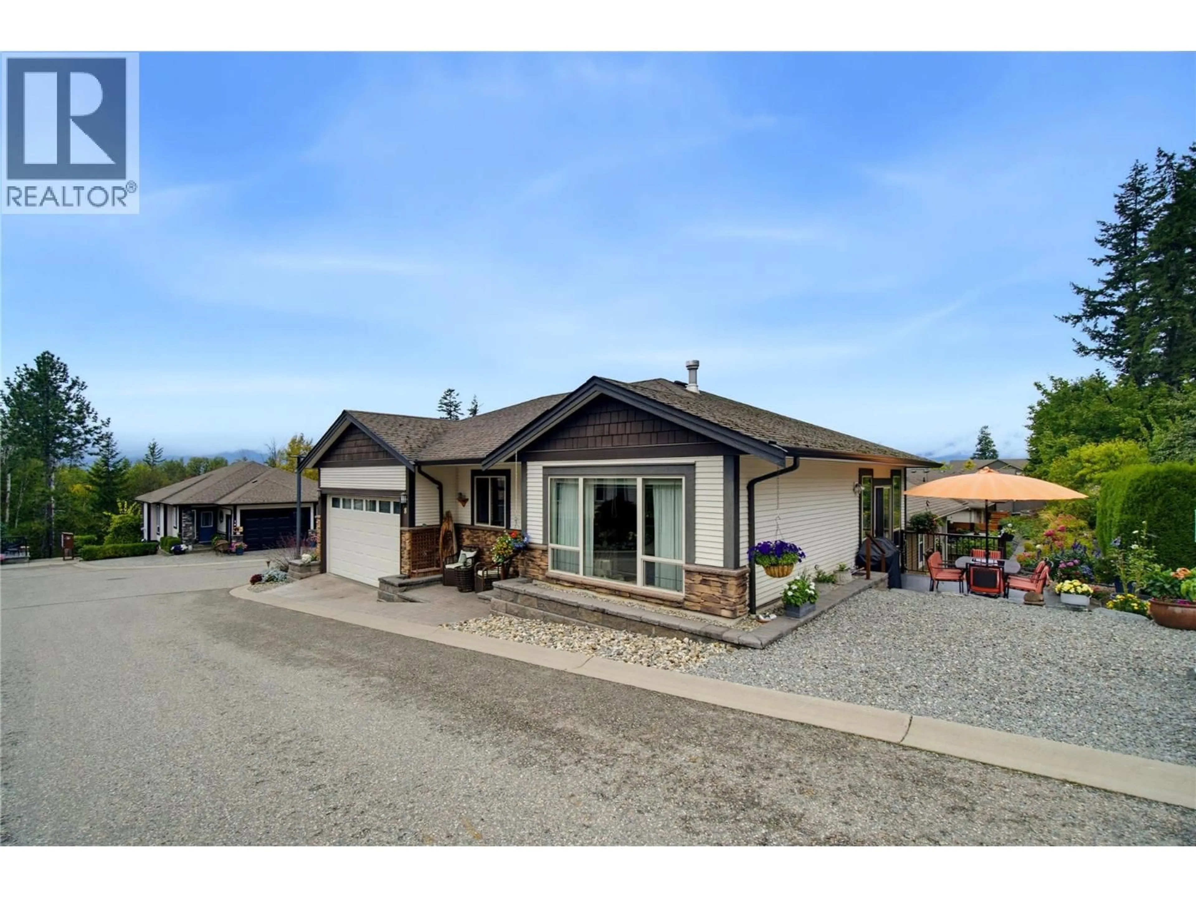 A pic from outside/outdoor area/front of a property/back of a property/a pic from drone, unknown for 8 - 2850 7TH AVENUE NORTHEAST, Salmon Arm British Columbia V1E0B7