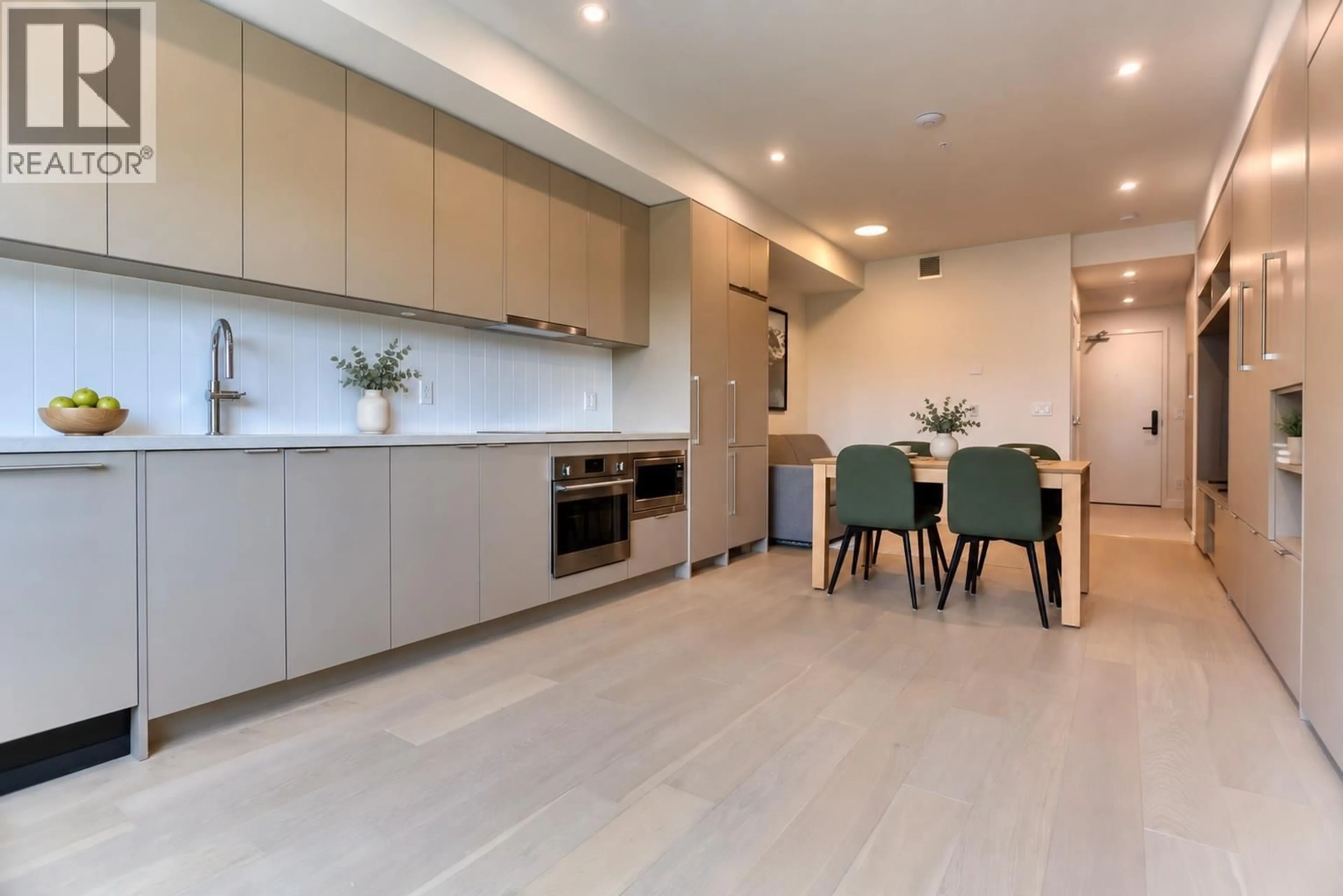 Open concept kitchen, unknown for 223 - 4280 RED MOUNTAIN ROAD, Rossland British Columbia V0G1Y0
