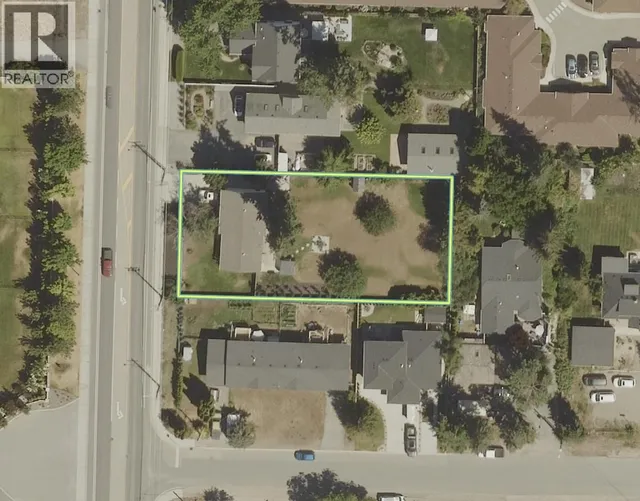 4445 GORDON DRIVE, Kelowna 4
