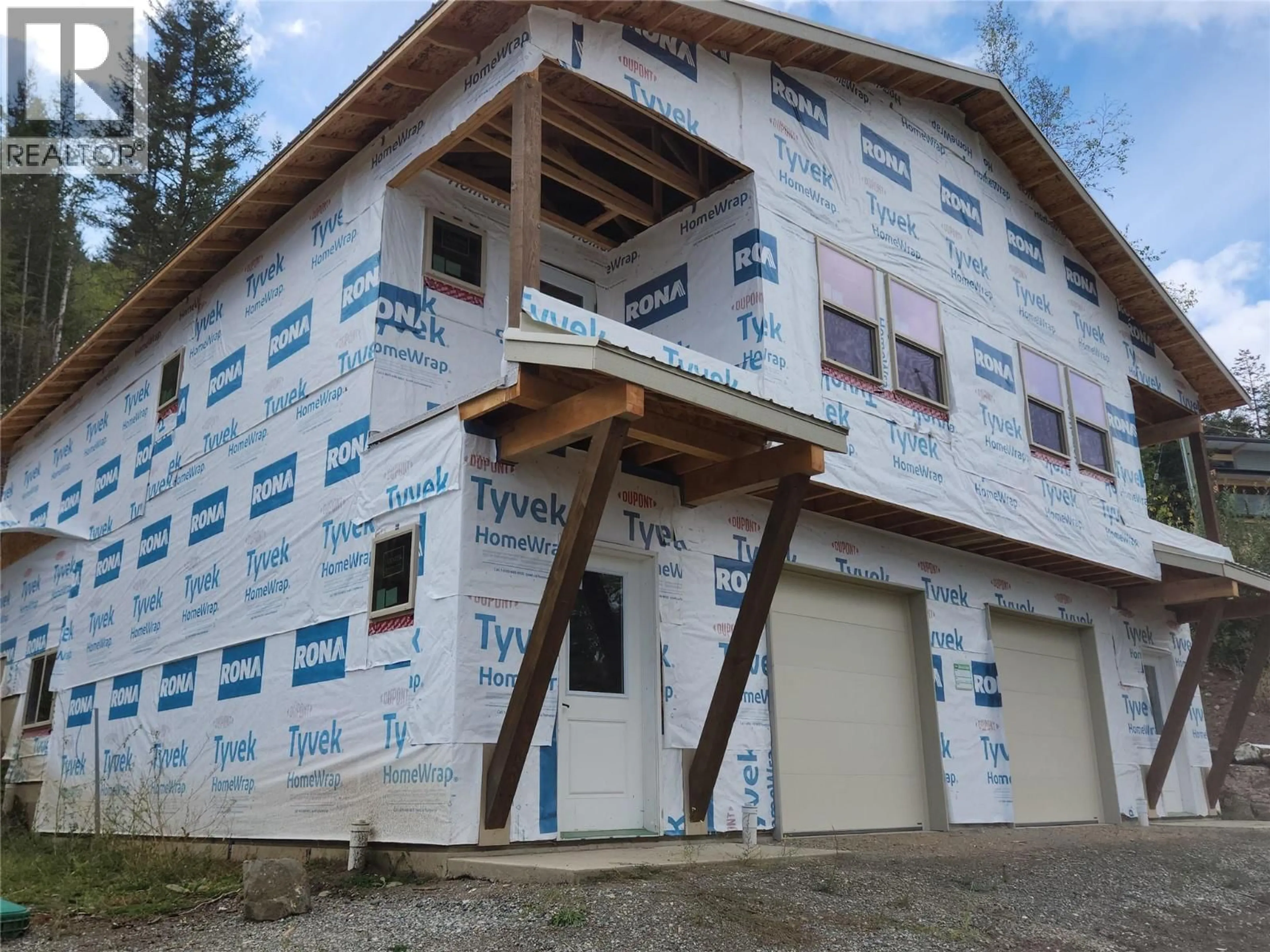 Home with vinyl exterior material, building for 2261 MCTAVISH ROAD, Kamloops British Columbia V0E3E1