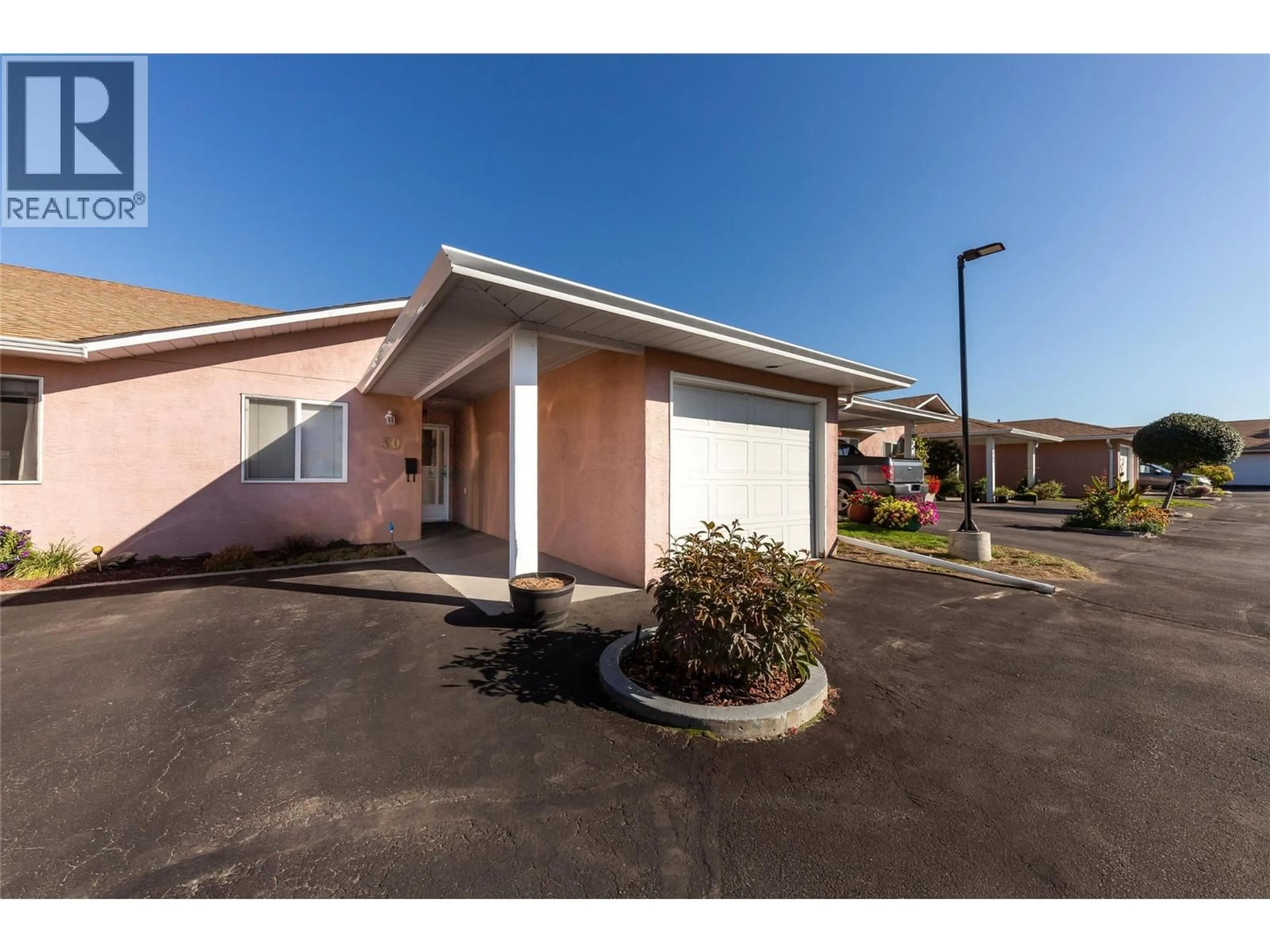 Unknown for 30 - 1285 14TH STREET, Kamloops British Columbia V2B8K9