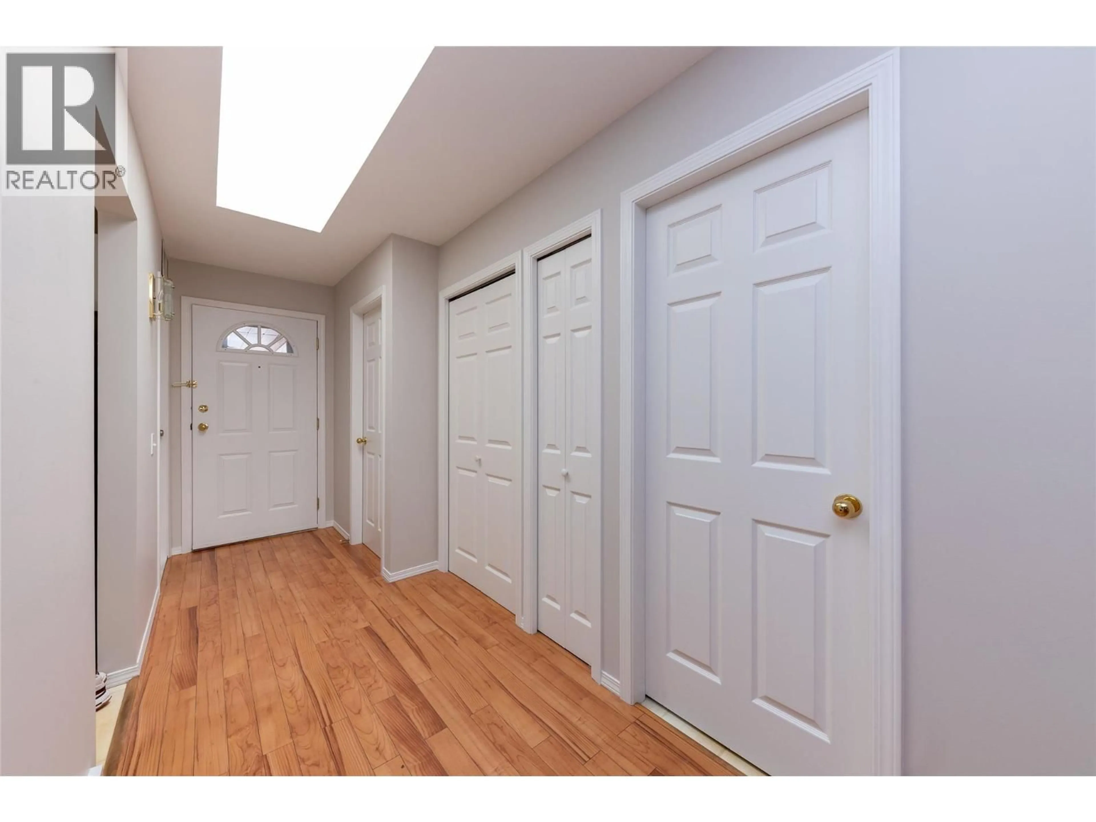Indoor entryway for 30 - 1285 14TH STREET, Kamloops British Columbia V2B8K9