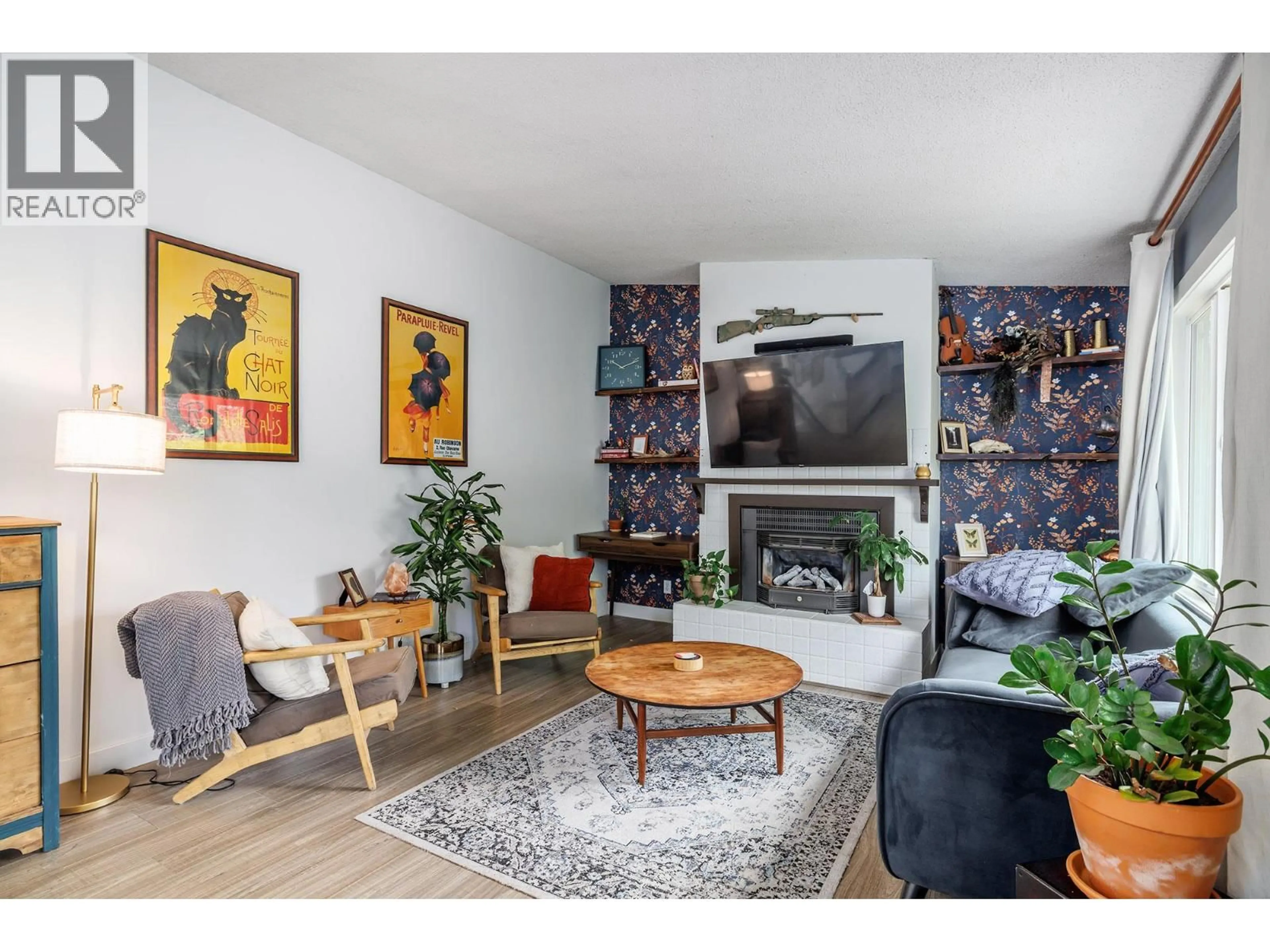 Living room with furniture, unknown for 5215 PINERIDGE ROAD, Peachland British Columbia V0H1X8