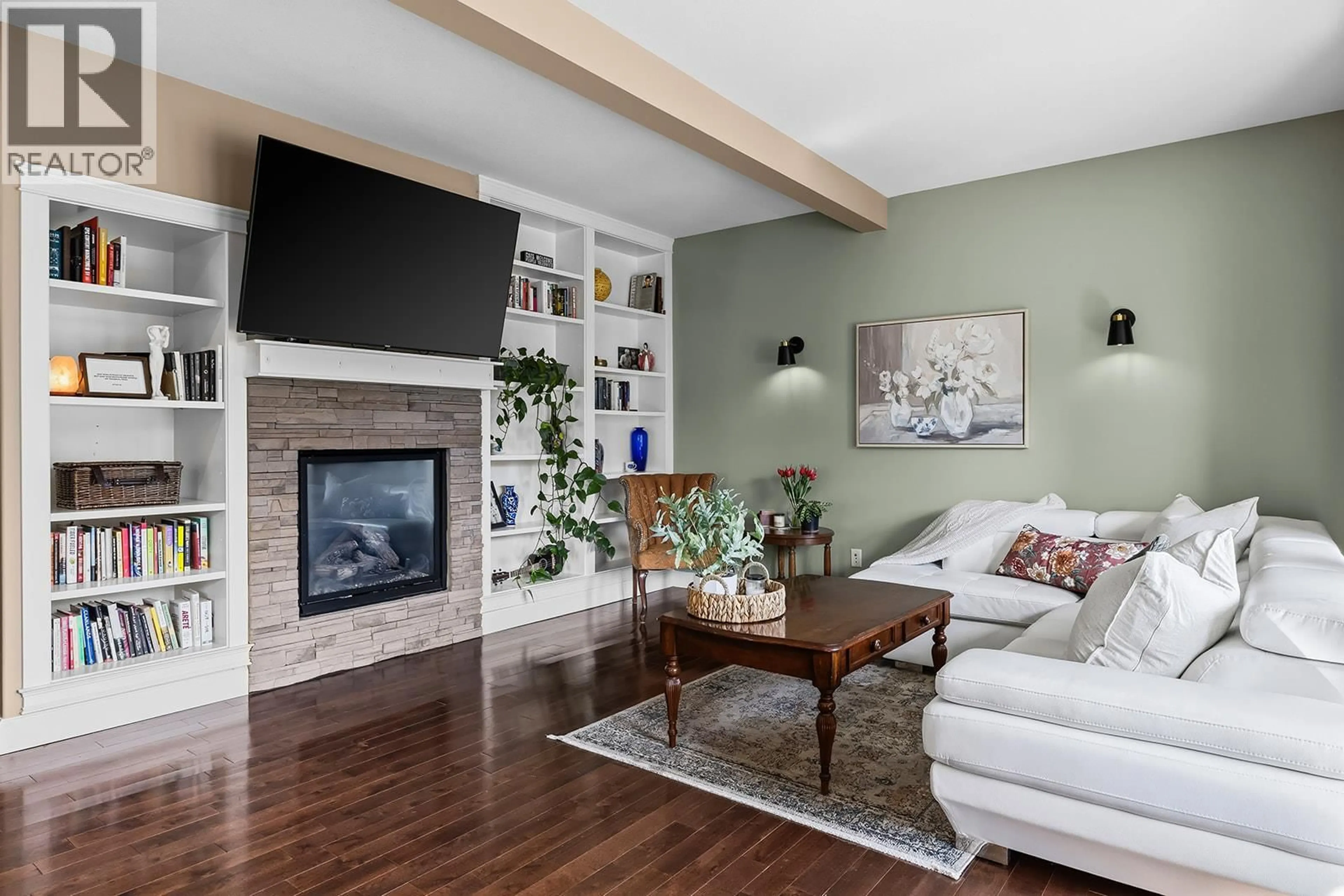 Living room with furniture, unknown for 6 - 2283 SHANNON HEIGHTS COURT, West Kelowna British Columbia V4T3B9