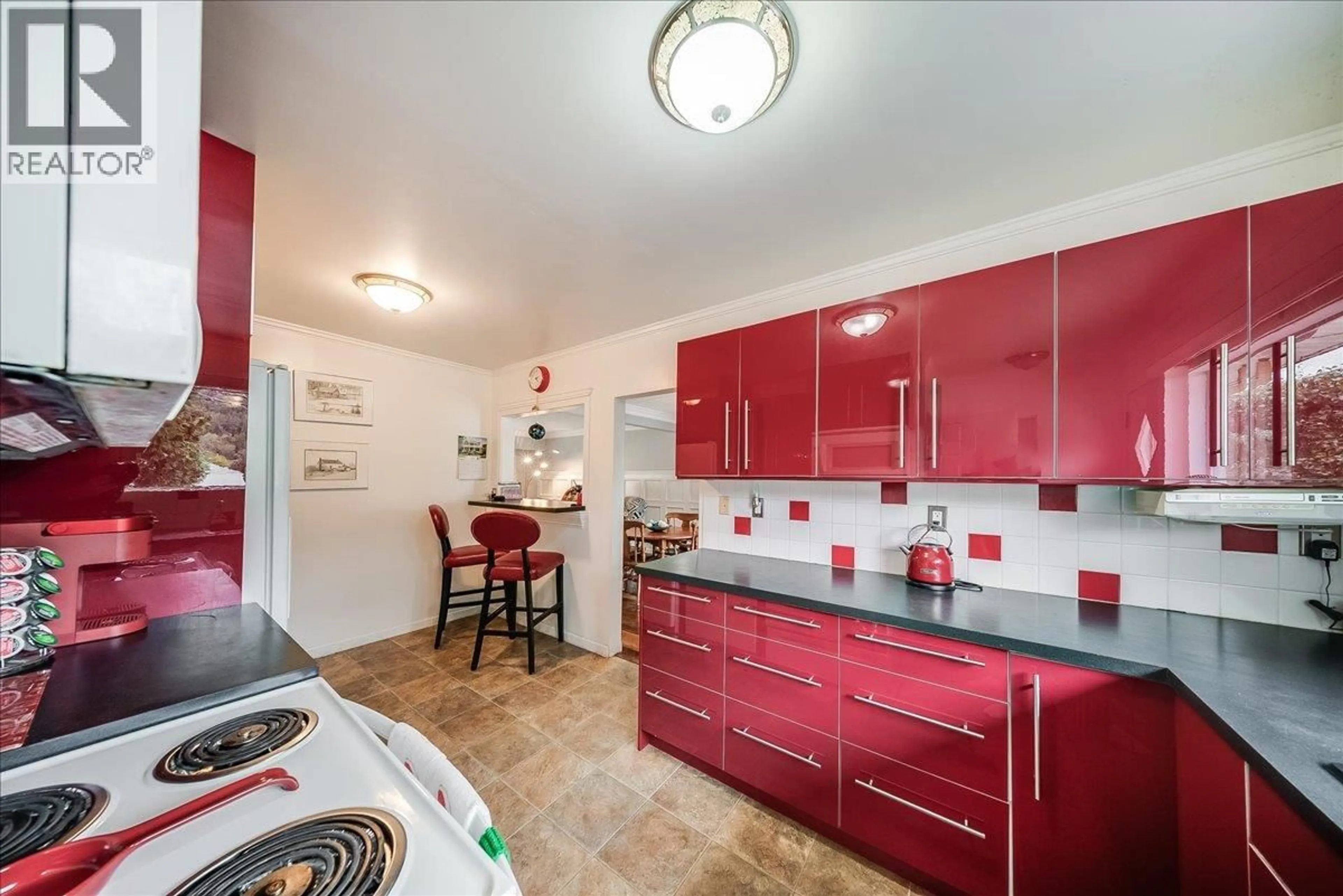 Standard kitchen, unknown for 678 SCHOFIELD HIGHWAY, Warfield British Columbia V1R2G8