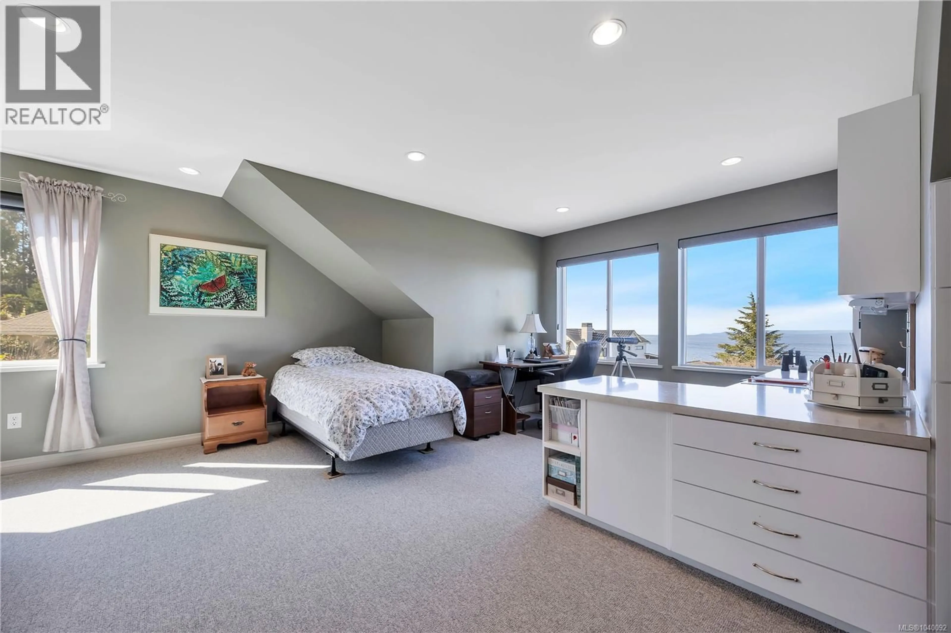 Unknown for 315 CRESCENT ROAD WEST, Qualicum Beach British Columbia V9K1J7