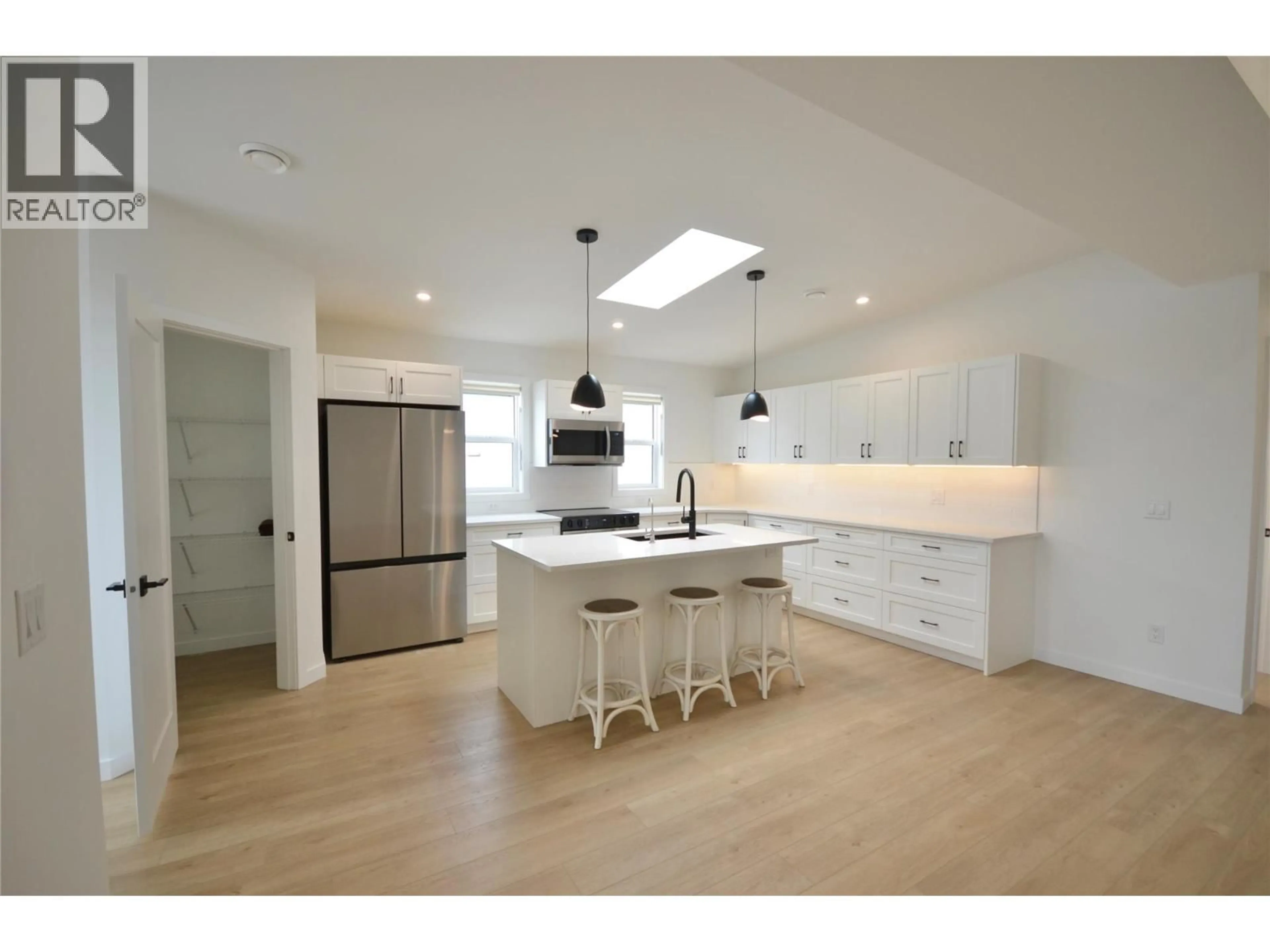 Open concept kitchen, unknown for 200 - 12204 WESTSIDE ROAD, Vernon British Columbia V1H2A4