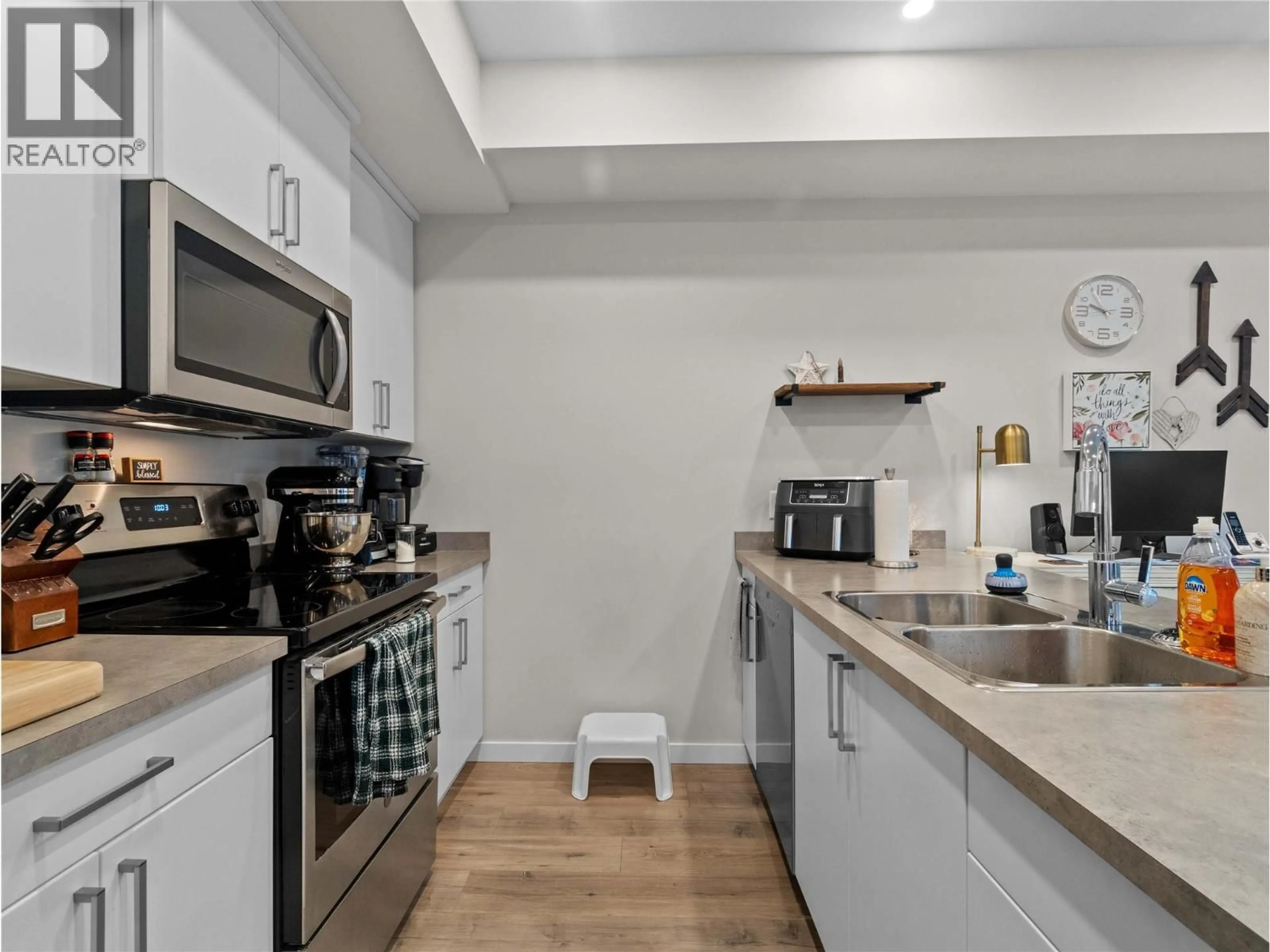 Open concept kitchen, unknown for 16 - 2081 11 AVENUE NORTHEAST, Salmon Arm British Columbia V1E0G1