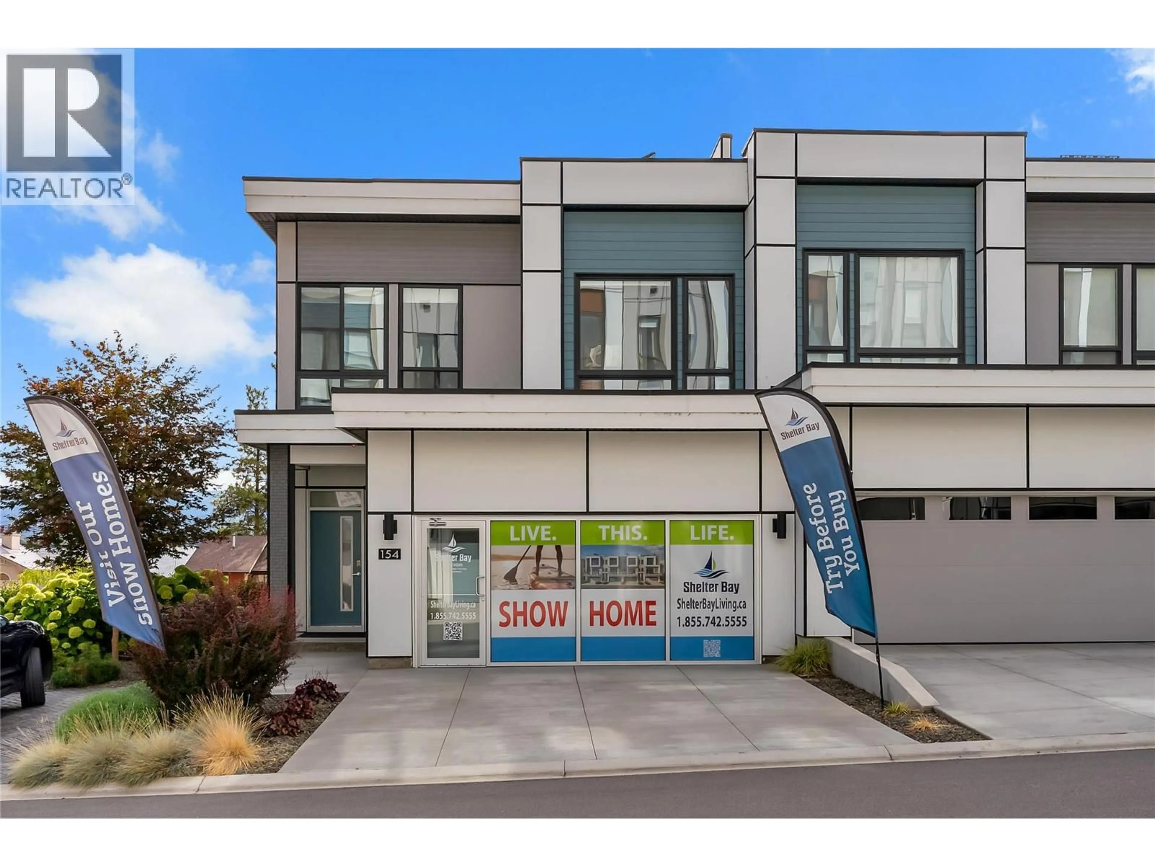 Home with vinyl exterior material, street for 154 - 2100 CAMPBELL PLACE, West Kelowna British Columbia V1Z1T3