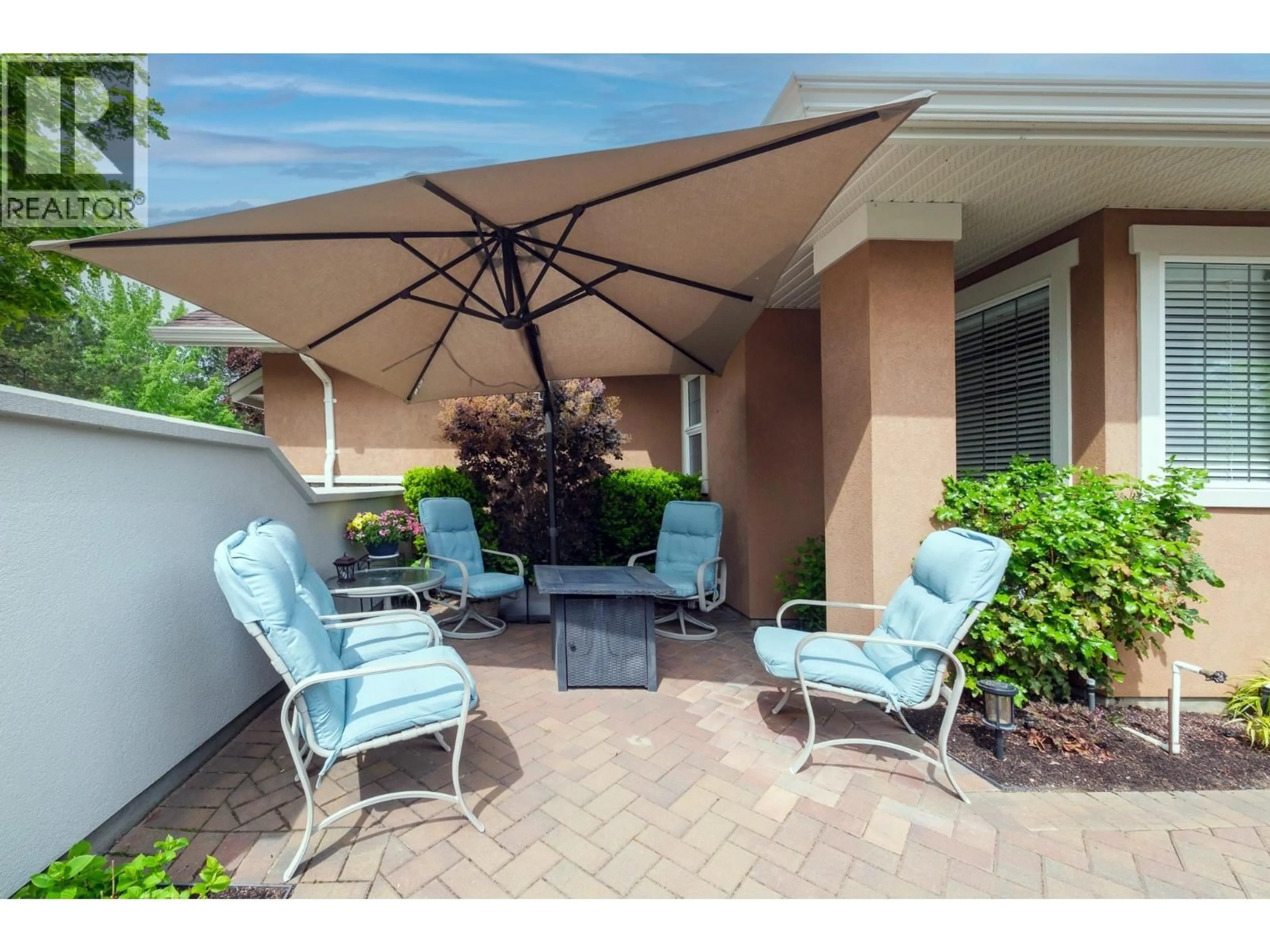 Patio, street for 4 - 4520 GALLAGHERS LOOKOUT, Kelowna British Columbia V1W3Z8
