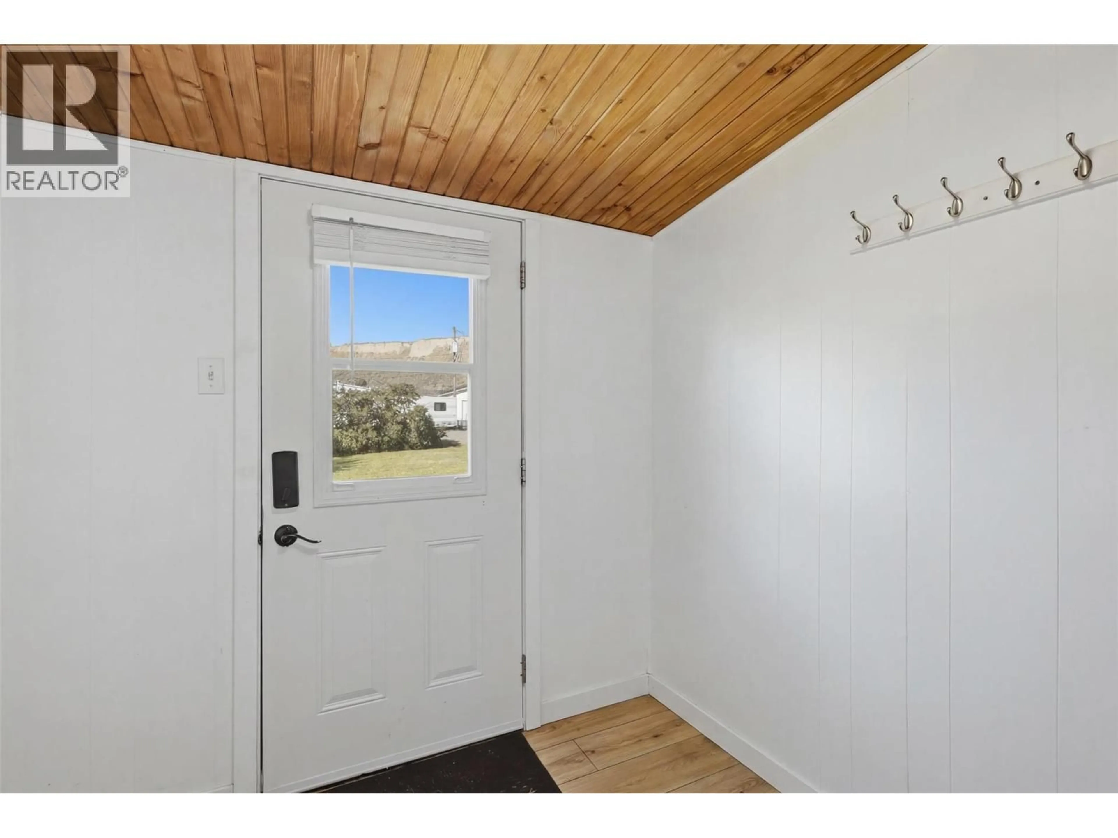 Indoor entryway for 1328 RIVERVIEW PLACE, Pritchard British Columbia V0E2P0