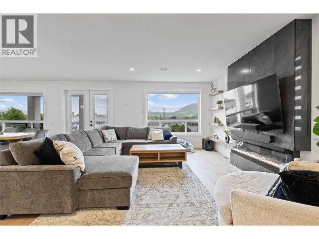389 MOUBRAY ROAD, Kelowna 5