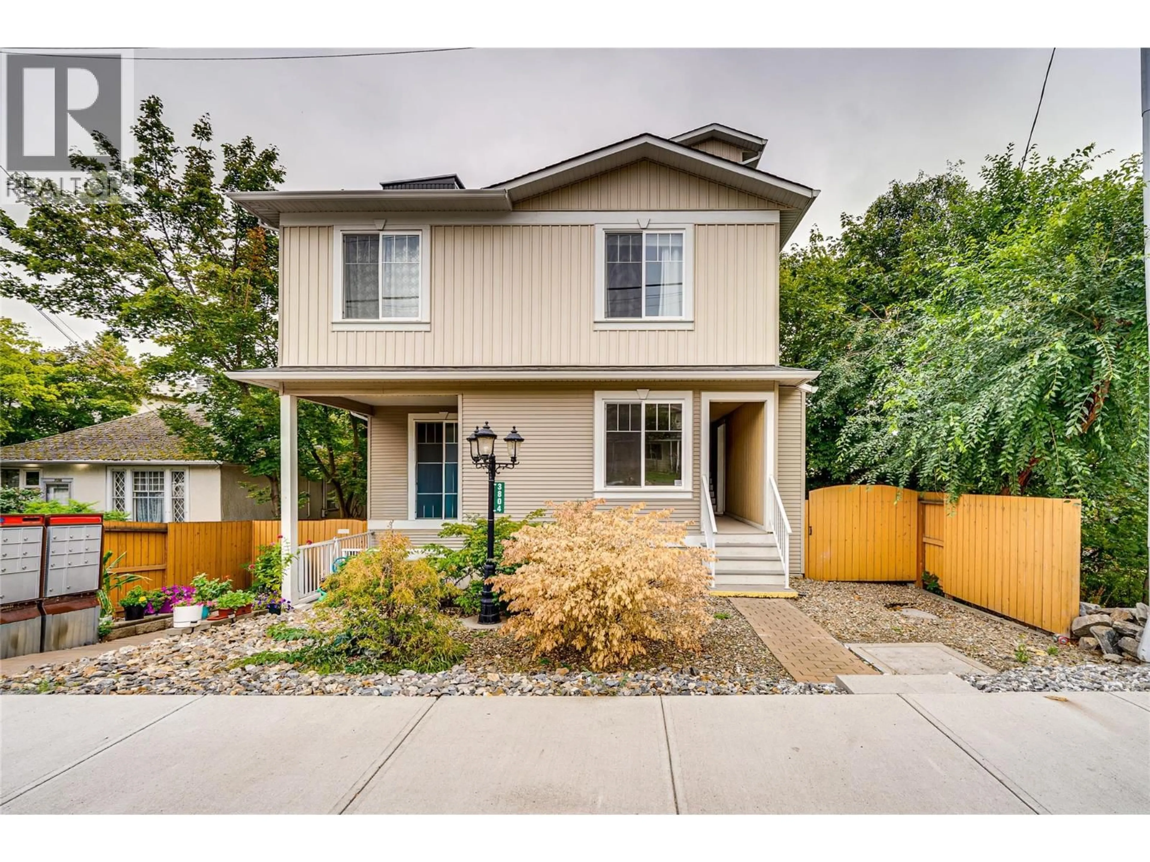 Home with vinyl exterior material, street for 3 - 3804 32 AVENUE, Vernon British Columbia V1T2N3