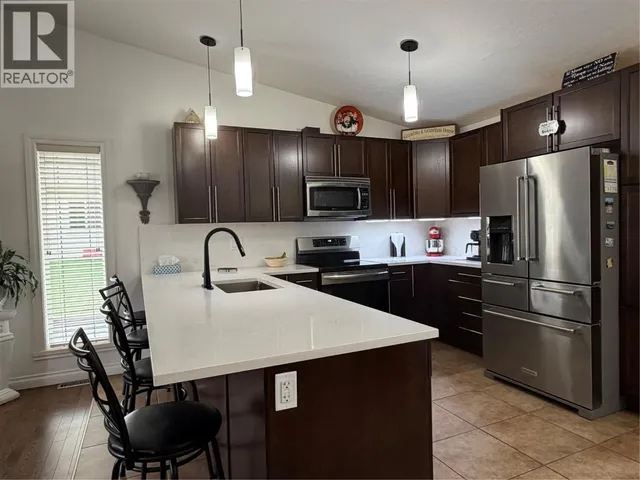 1841 87 AVENUE, Dawson Creek 5