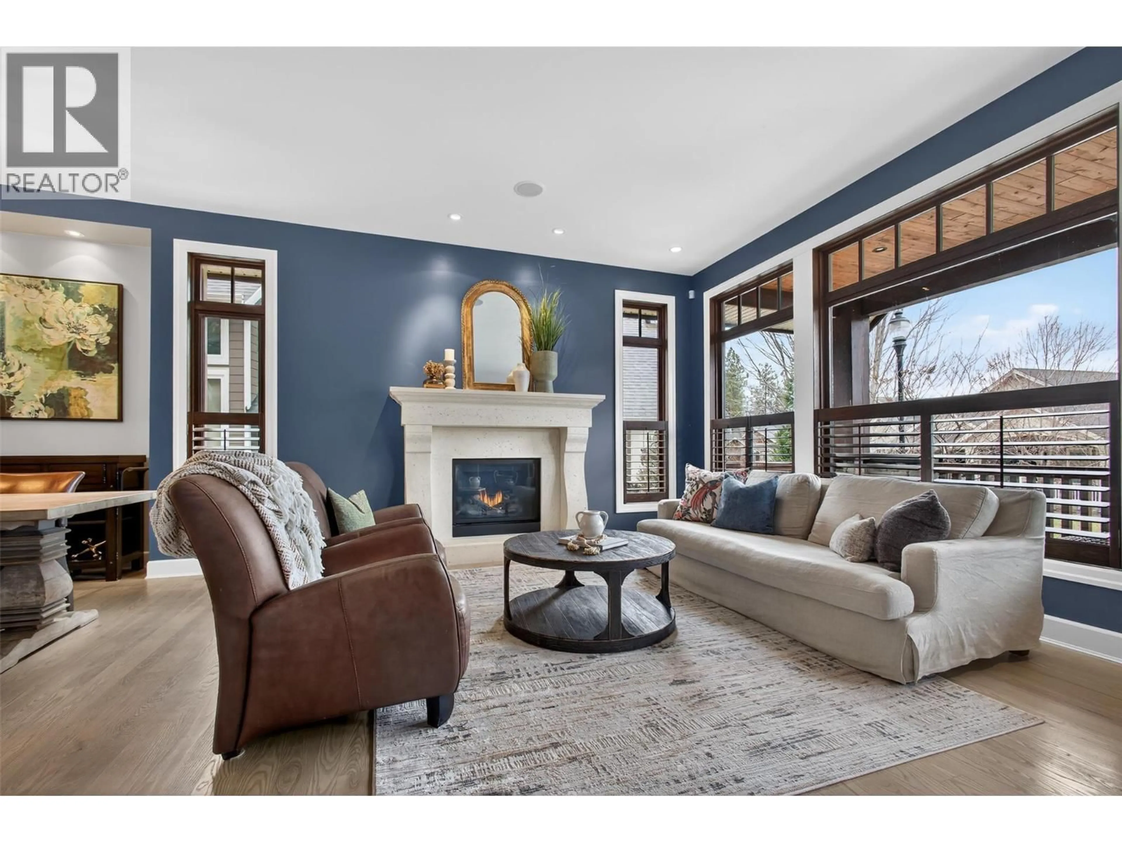 Living room with furniture, unknown for 1996 TWIN RIDGE COURT, Kelowna British Columbia V1V2X8