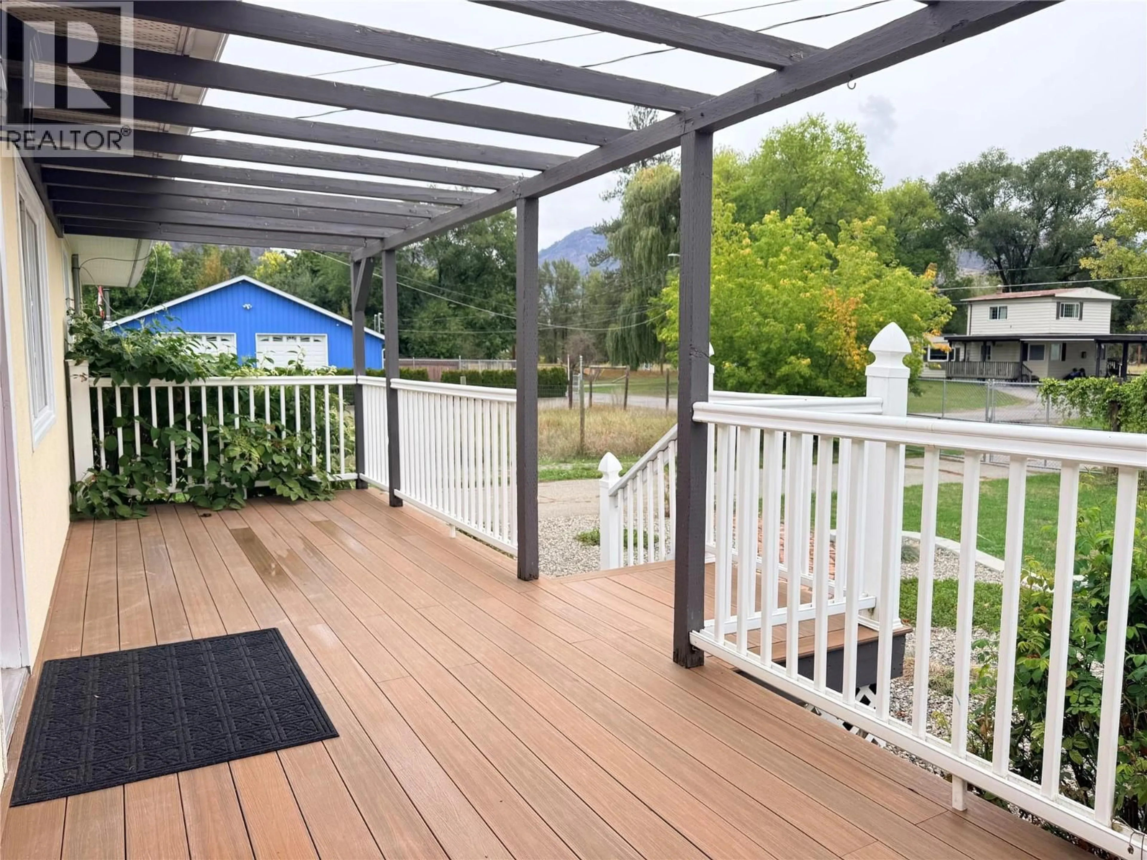 Patio, unknown for 6327 12TH STREET, Grand Forks British Columbia V0H1H0