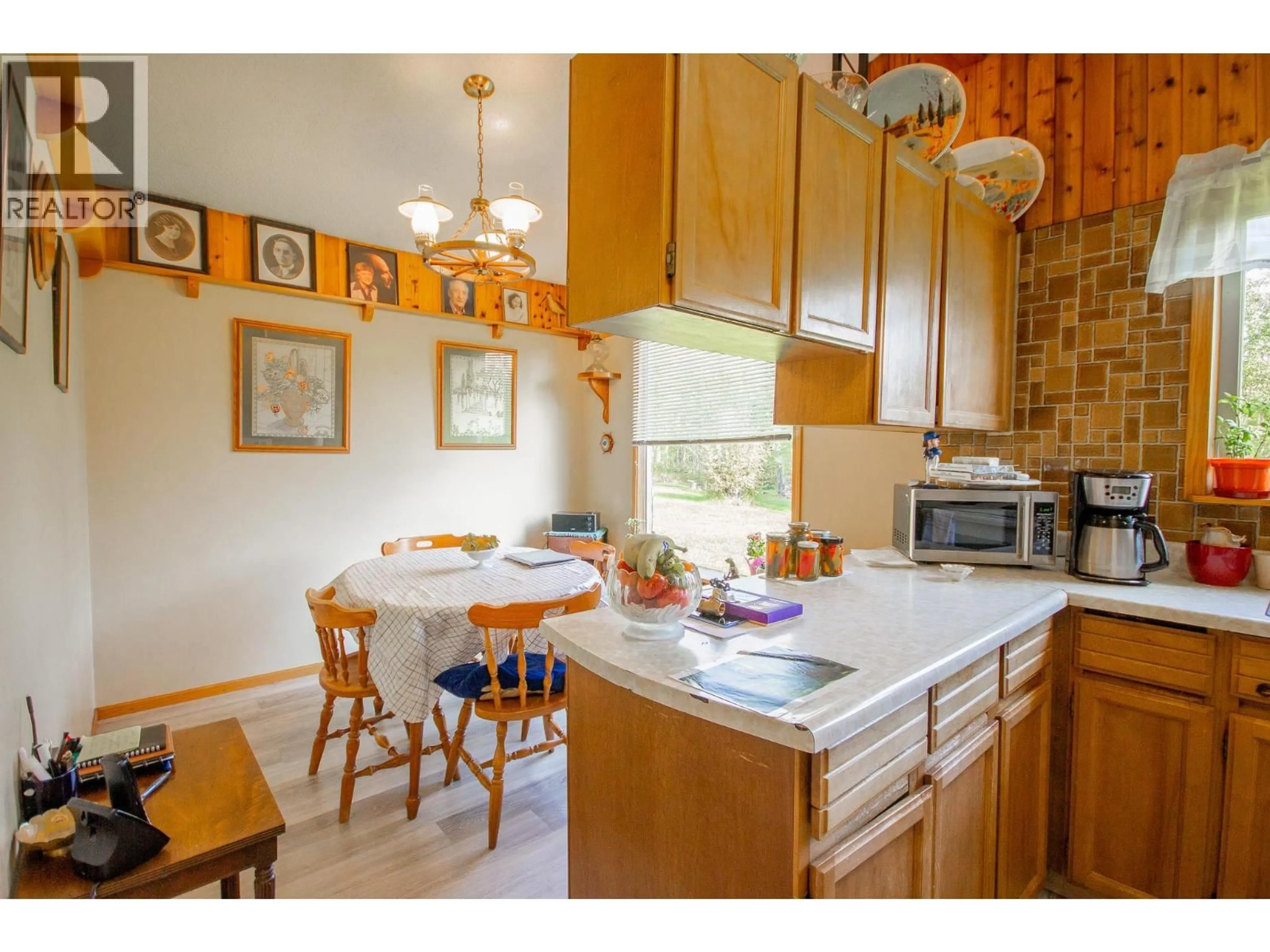 Standard kitchen, unknown for 14034 211 ROAD, Dawson Creek British Columbia V1G4G7
