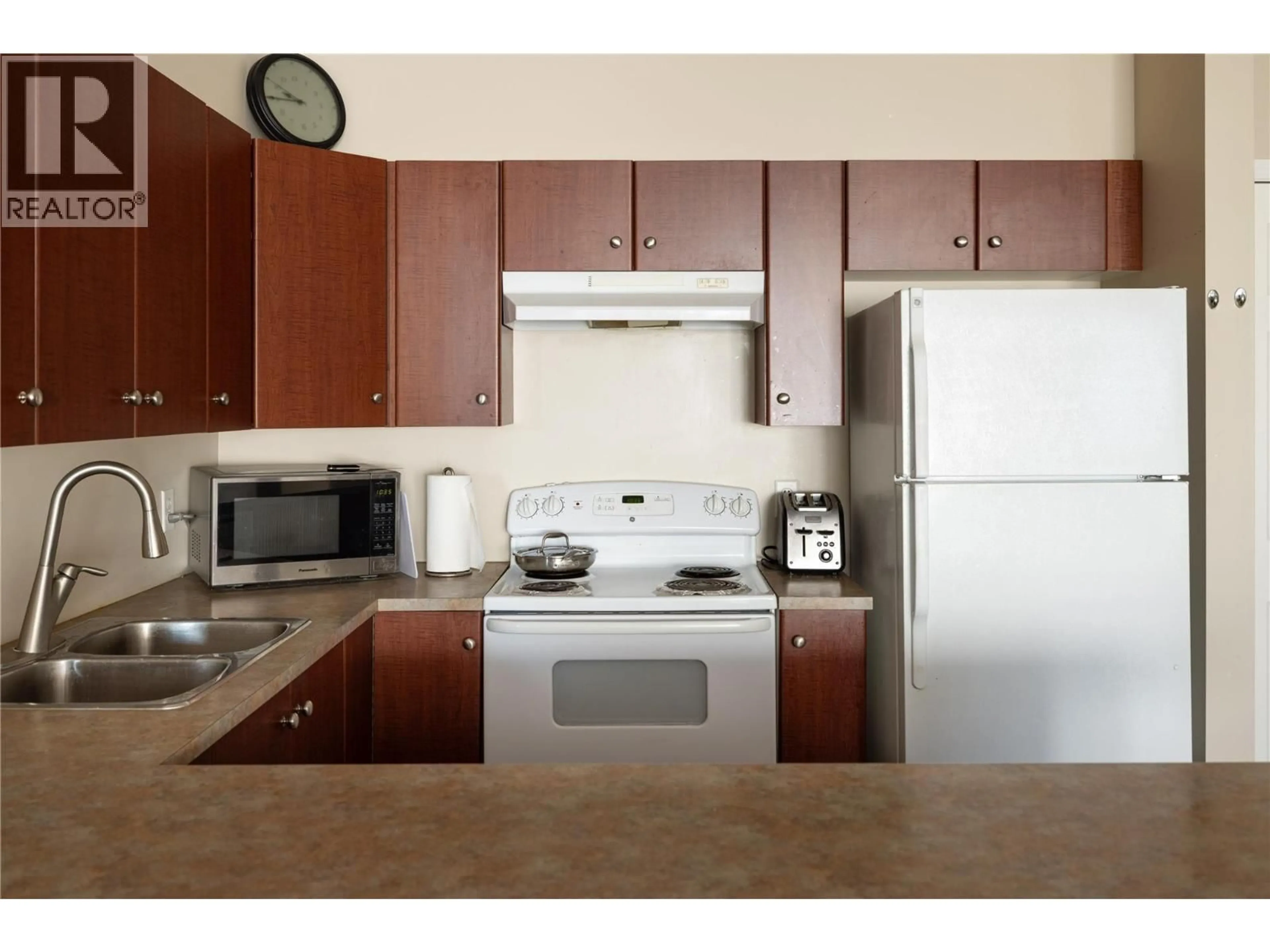 Standard kitchen, unknown for 2406 - 1873 COUNTRY CLUB DRIVE, Kelowna British Columbia V1V2W6