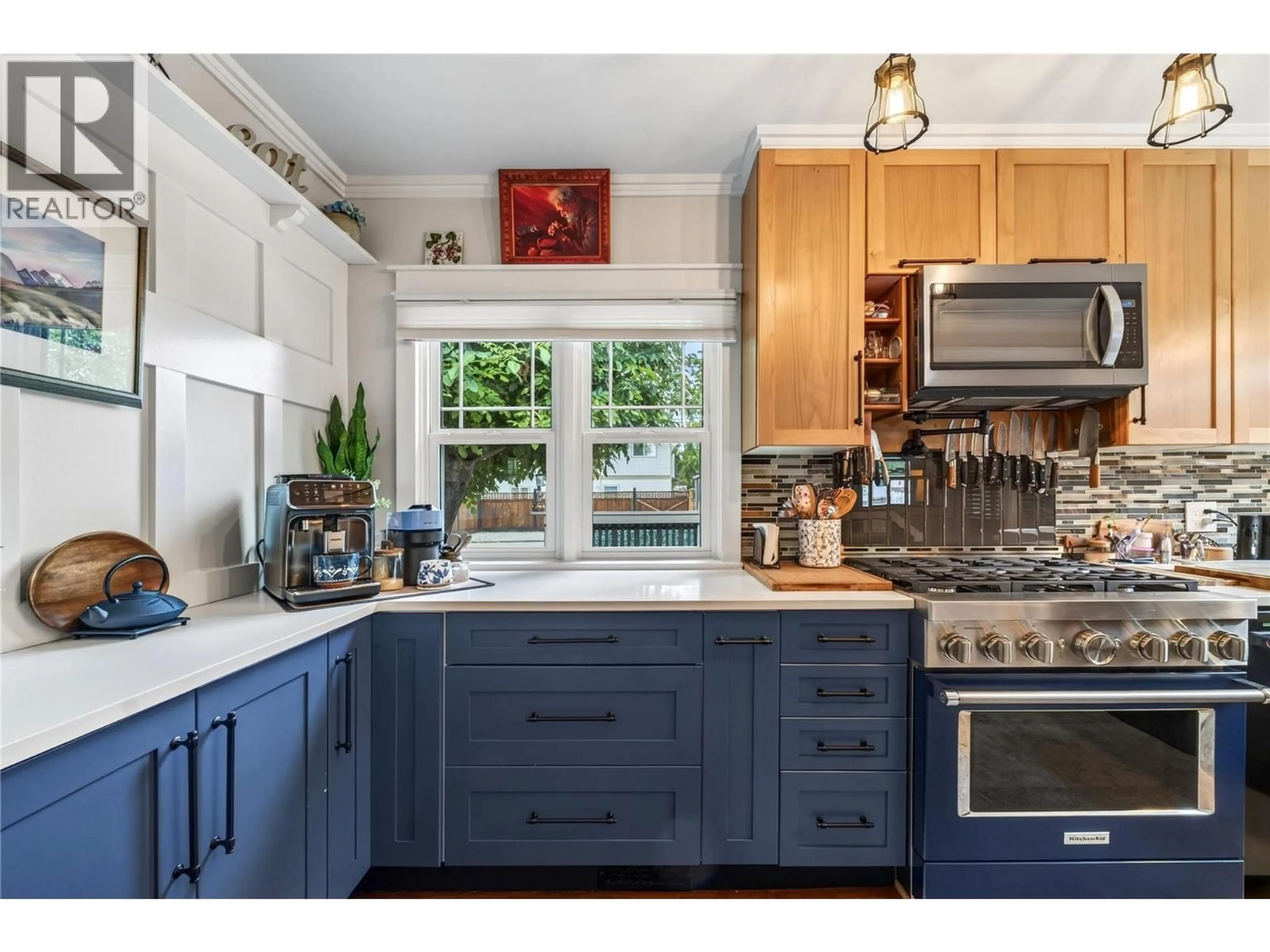 Open concept kitchen, unknown for 141 REGINA AVENUE, Penticton British Columbia V2A2K7